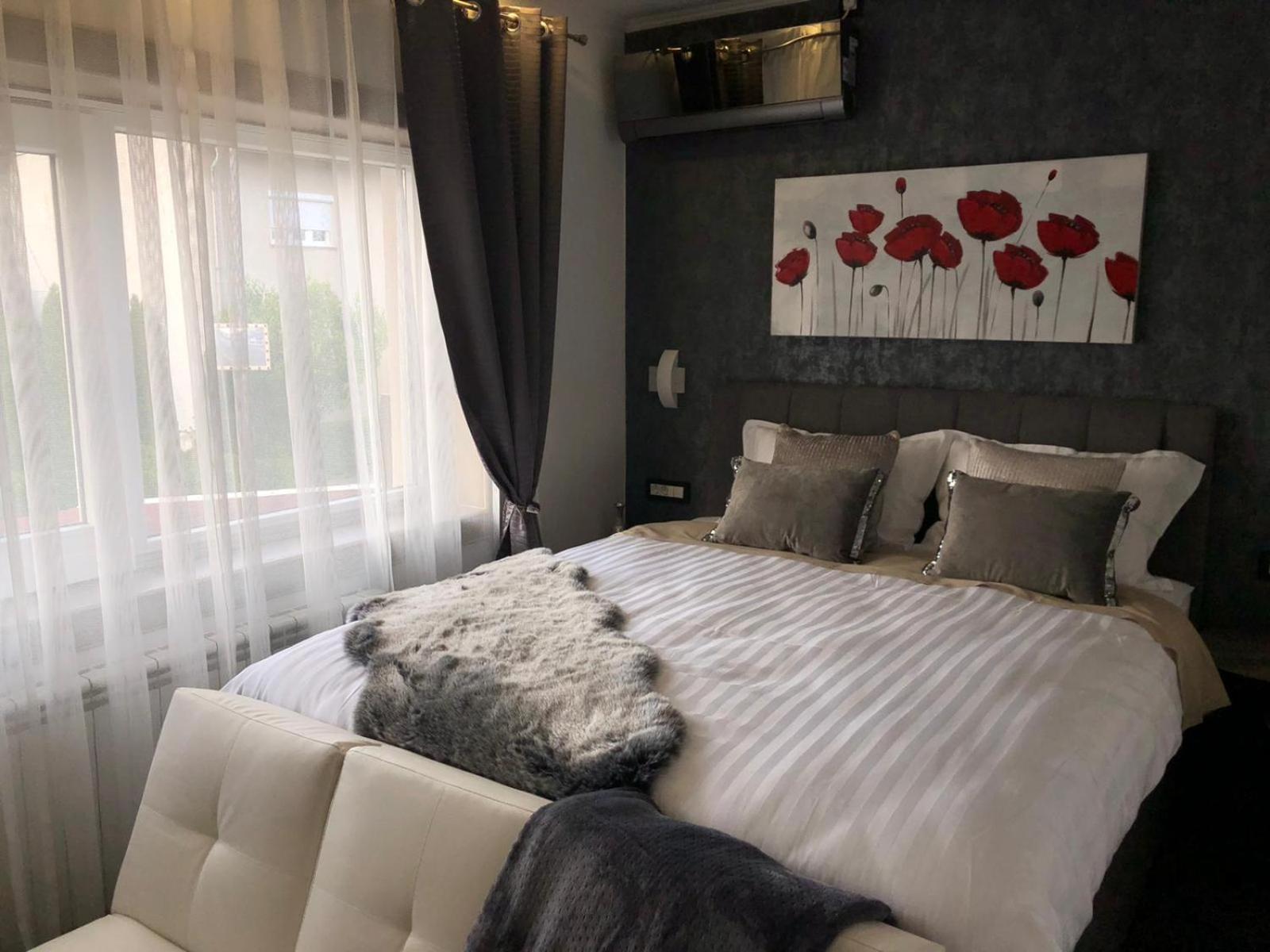 Deluxe Double Room with Extra Bed
