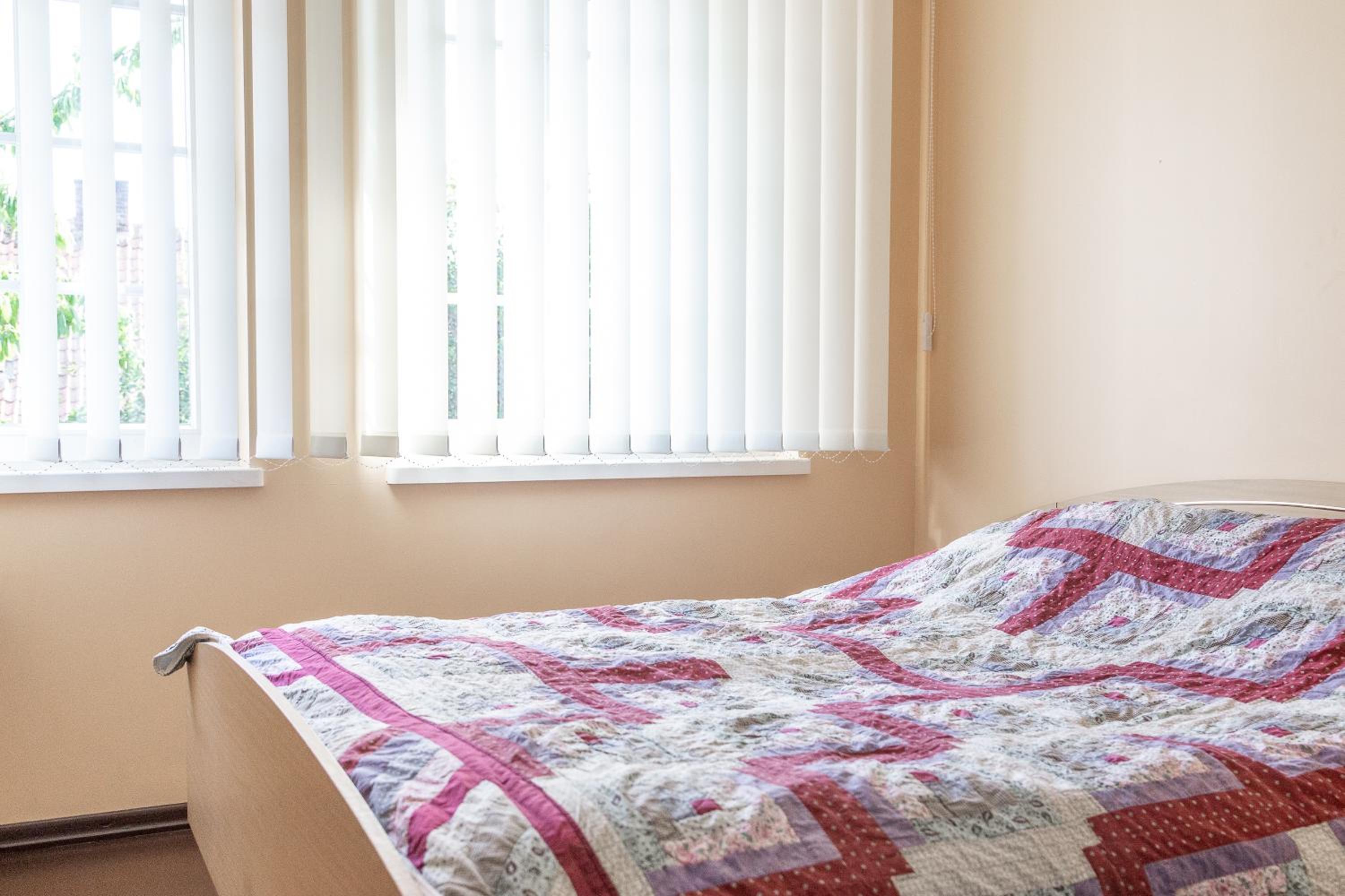 One-Bedroom Apartment - Photo 4