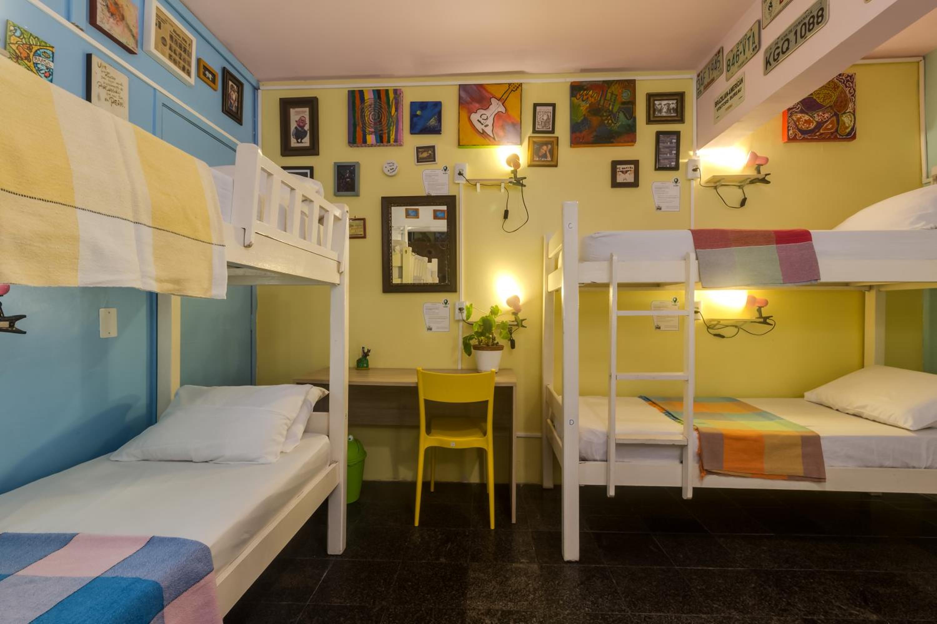 Bed in 6-Bed Mixed Dormitory Room photo 1