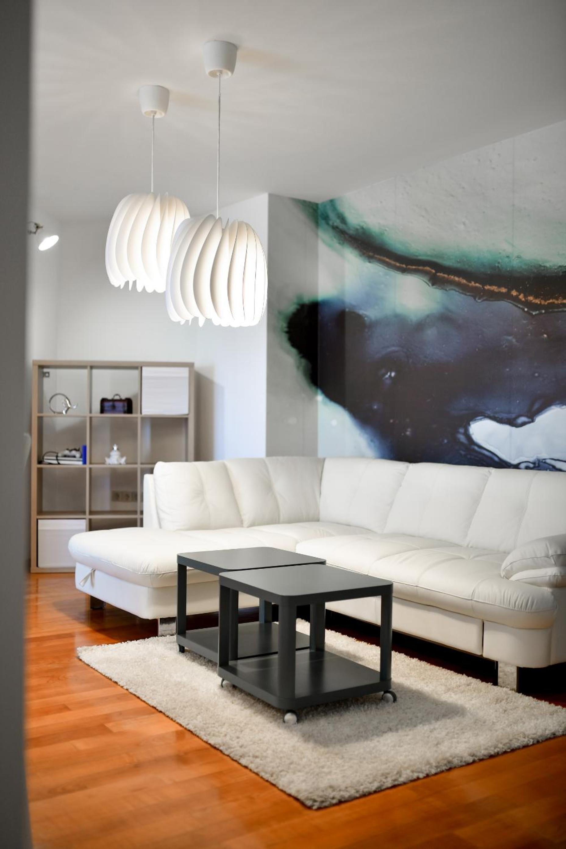 Two-Bedroom Apartment - Photo 9