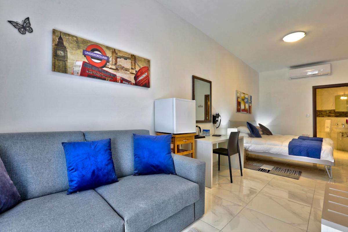 Suite with Balcony