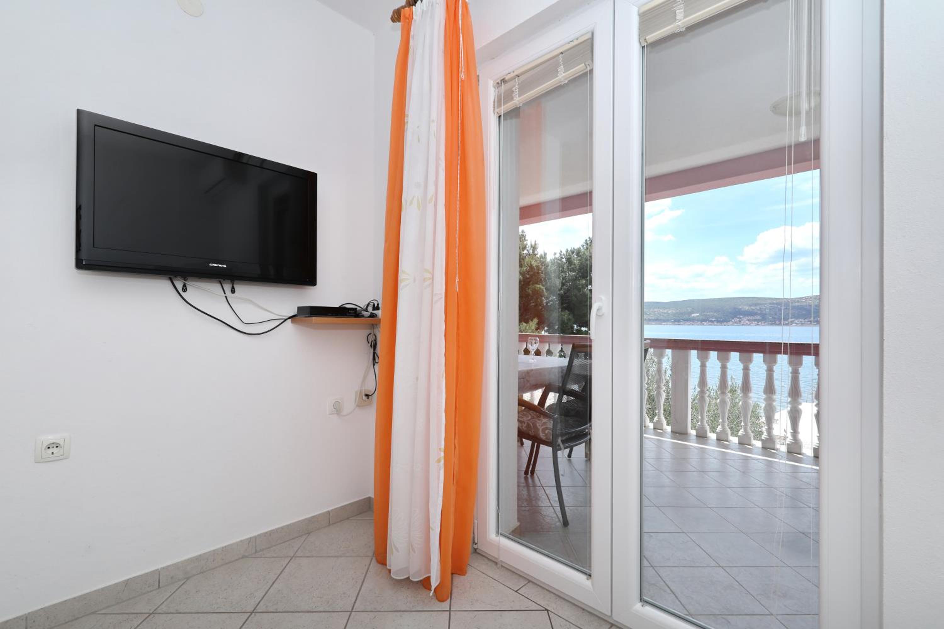 Apartment with Sea View photo 2