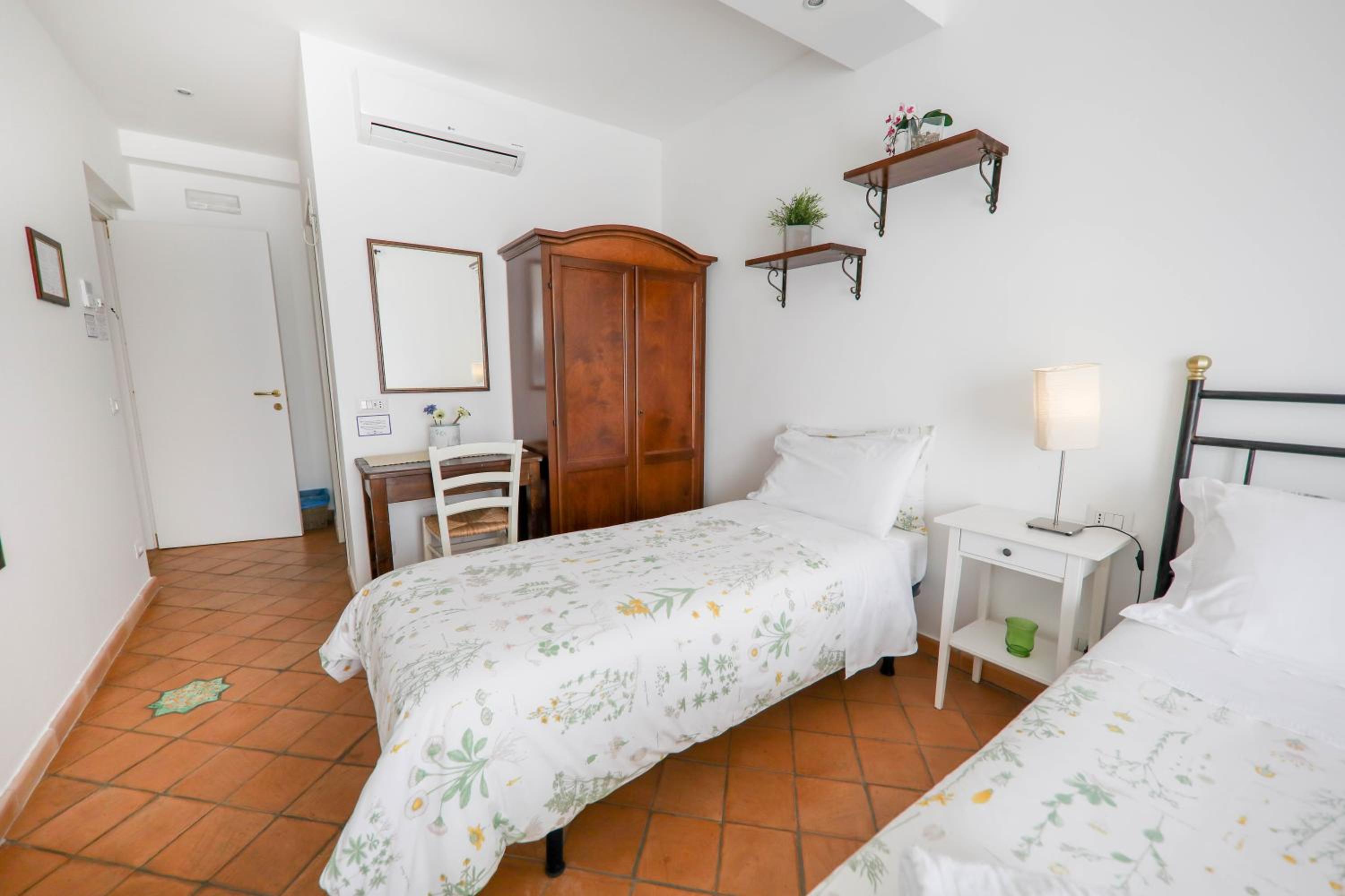 Large Double Room with Balcony