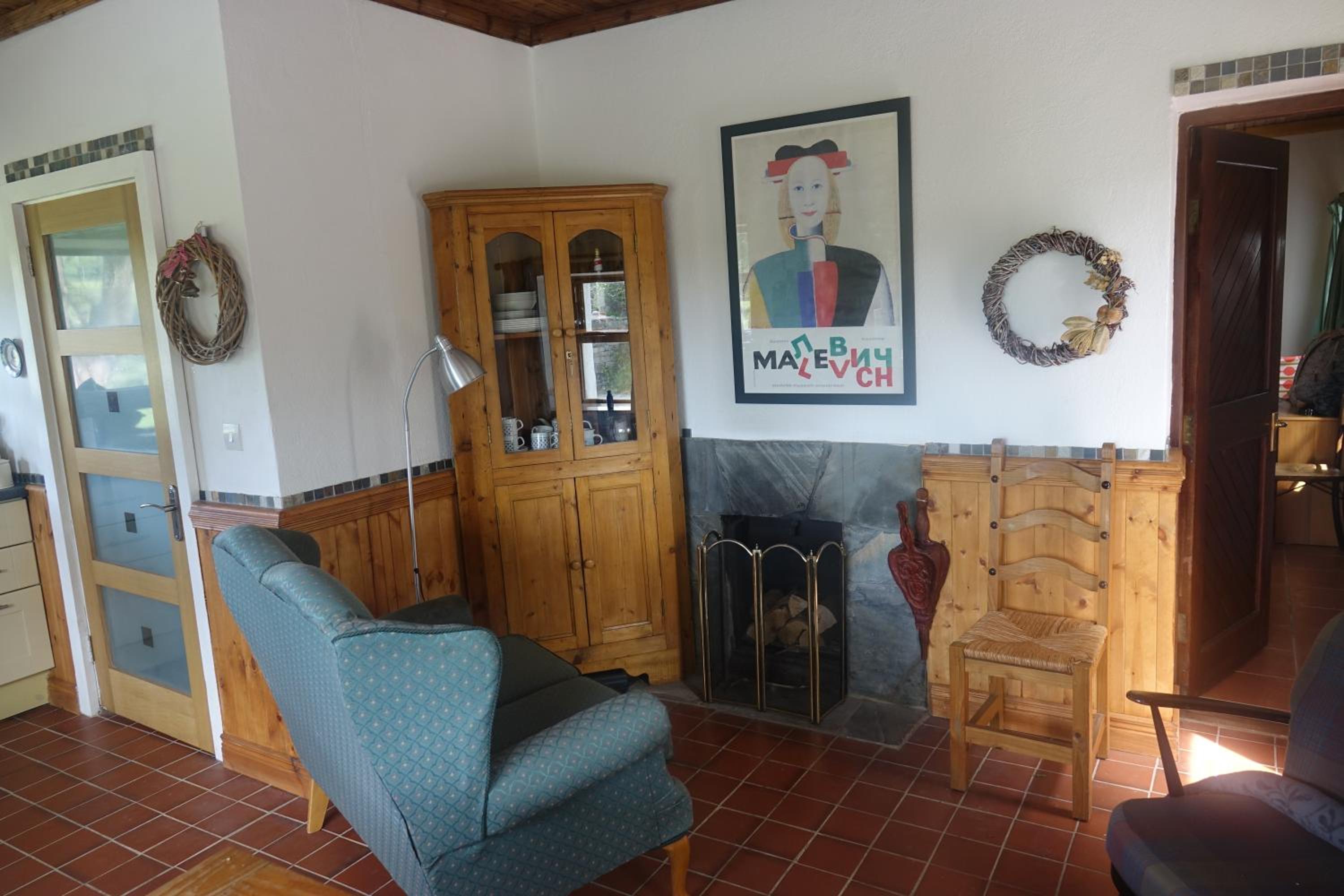Two-Bedroom House photo 2