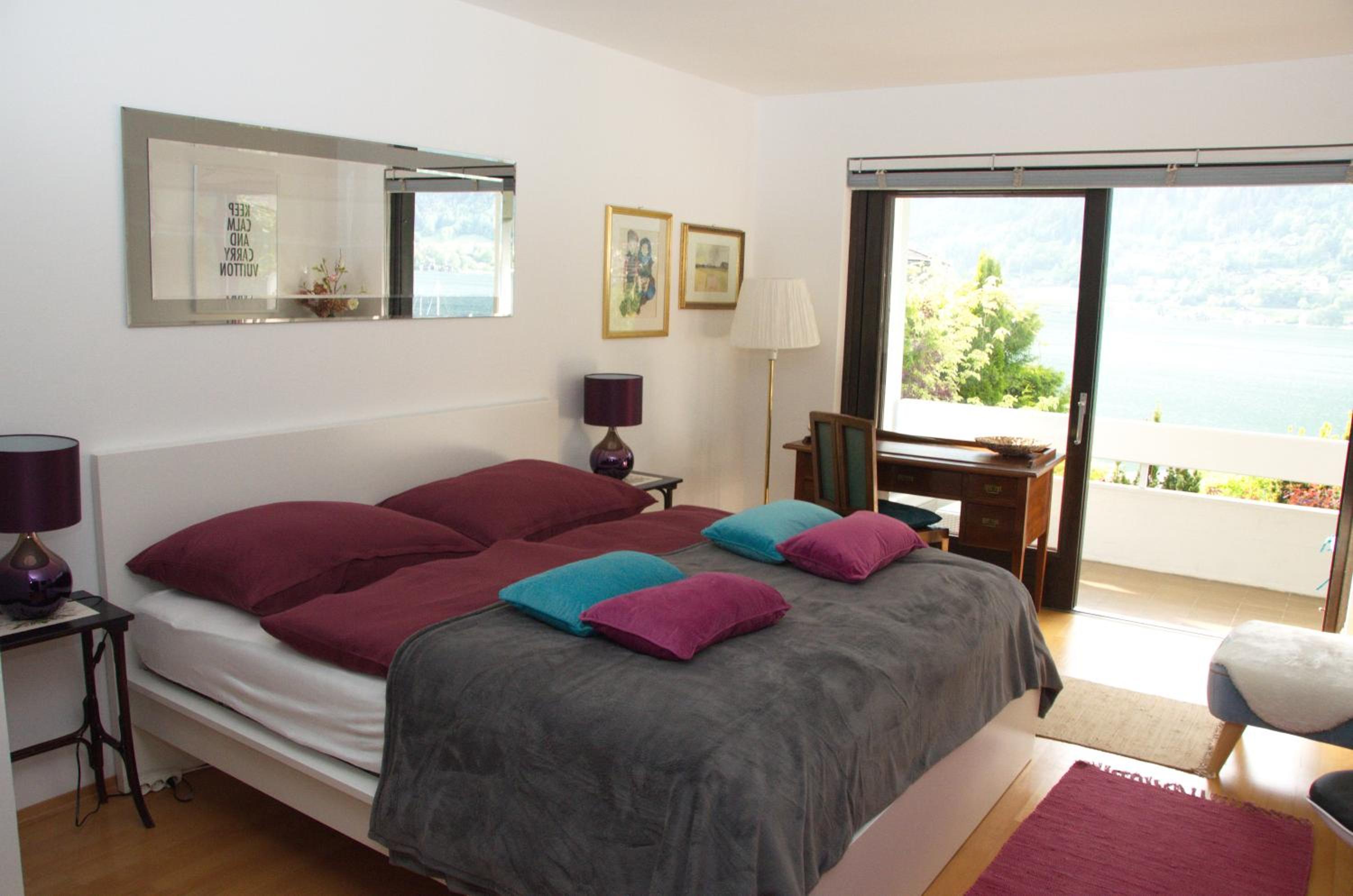 Double Room with Lake View and Shared toilet photo 1