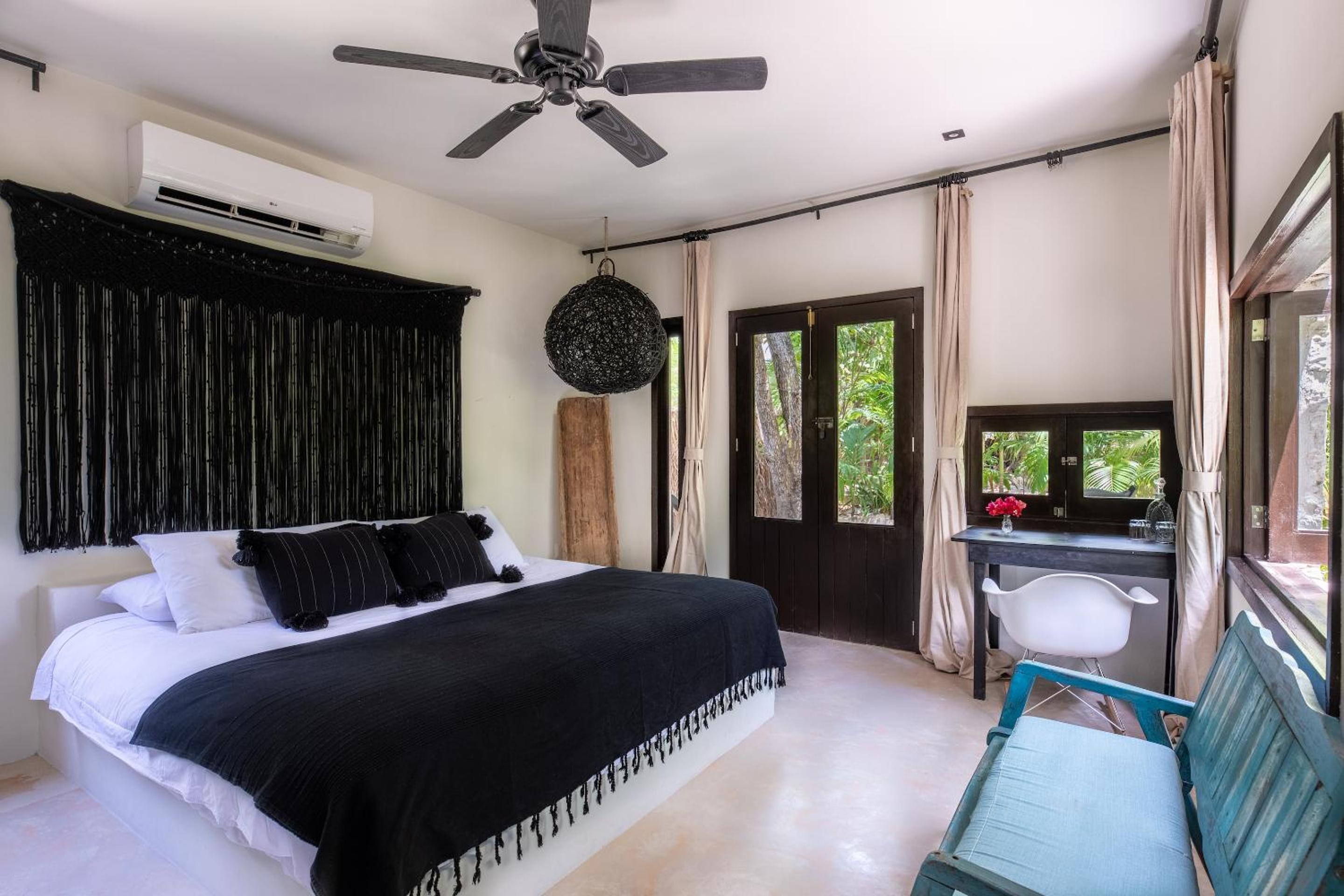 King Room with Garden View - Photo 1