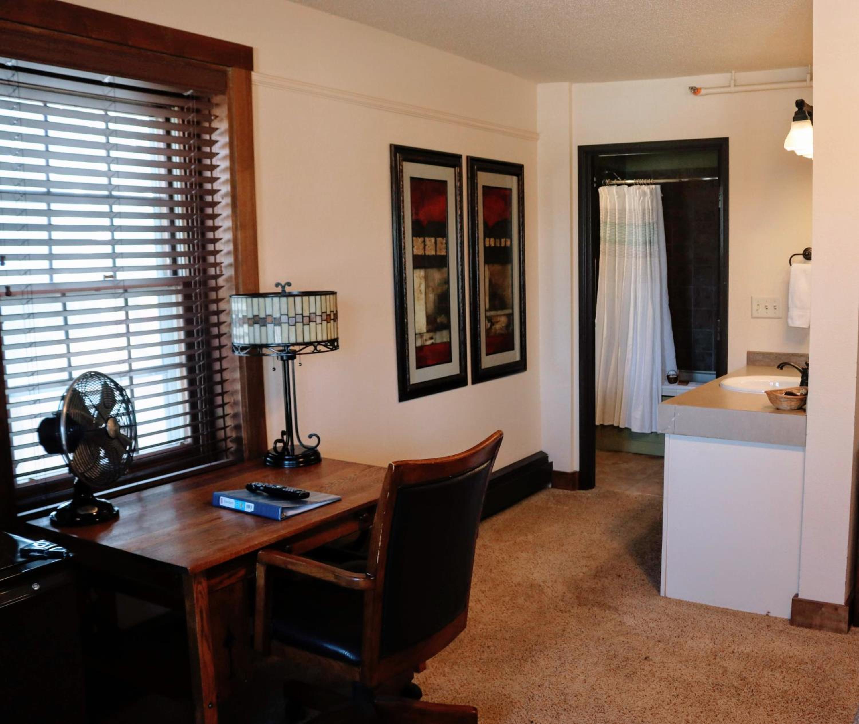 Deluxe Double Room photo 3