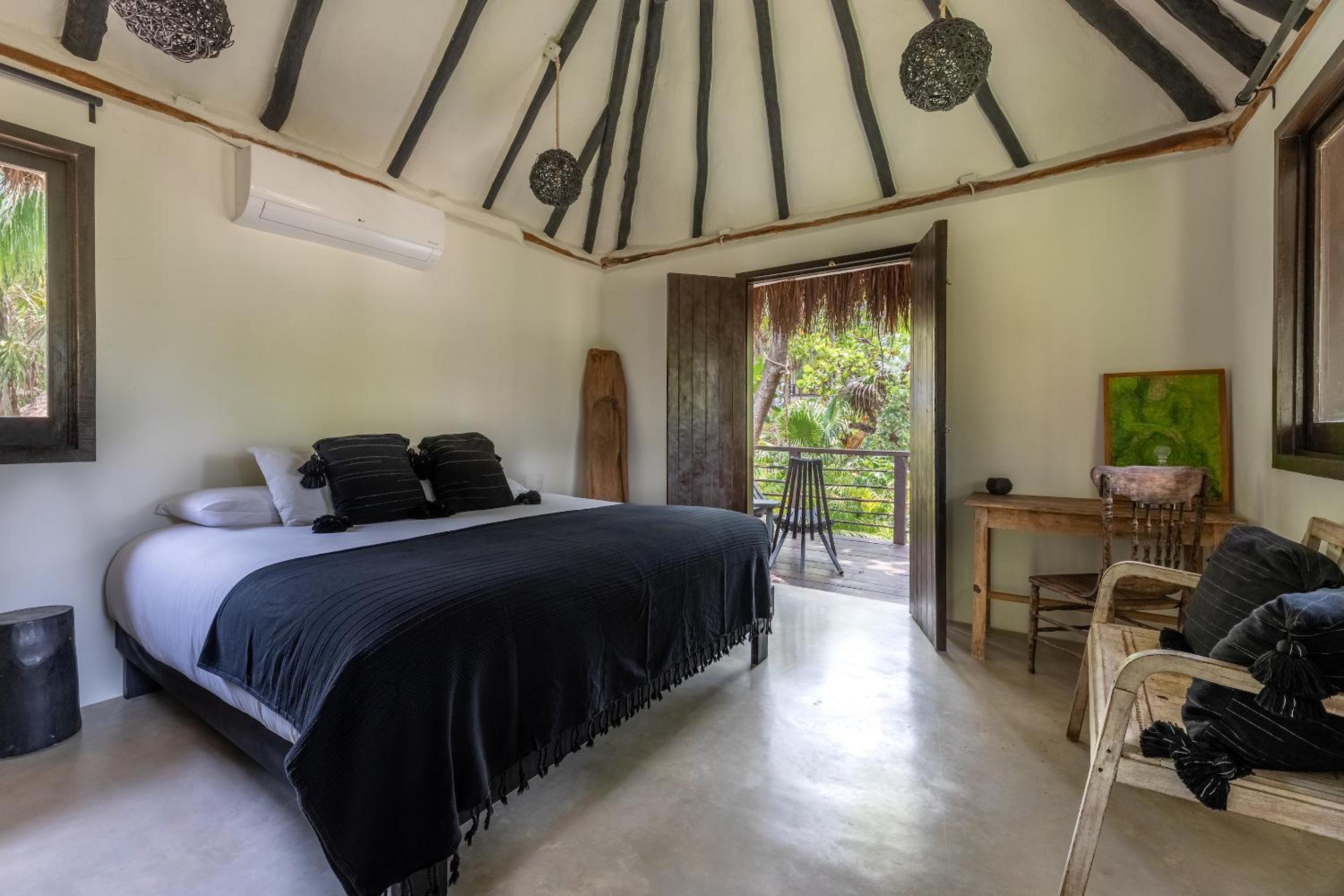 Suite with Garden View - Photo 1