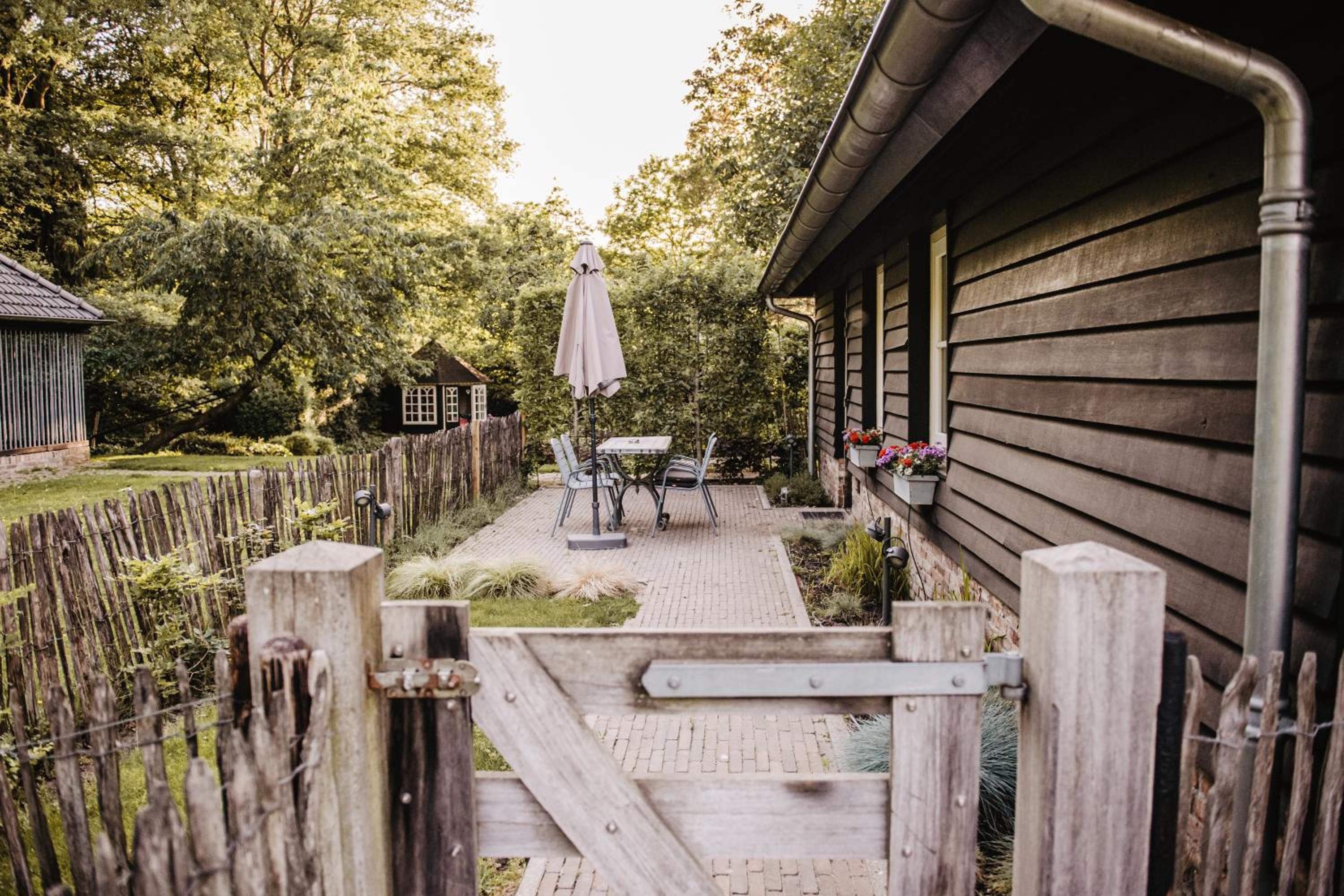 Double Room with Patio and Private Garden photo 2
