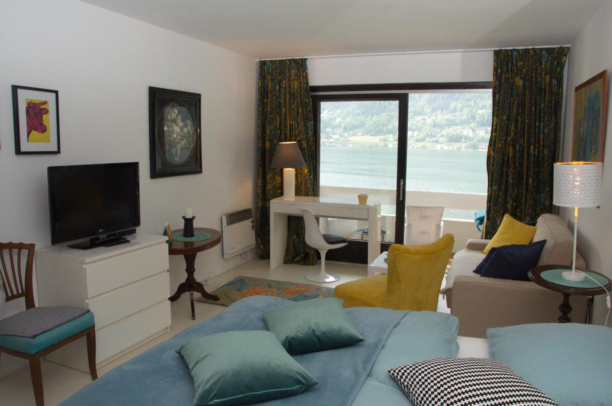 Double Room with Lake View and External Bathroom photo 2