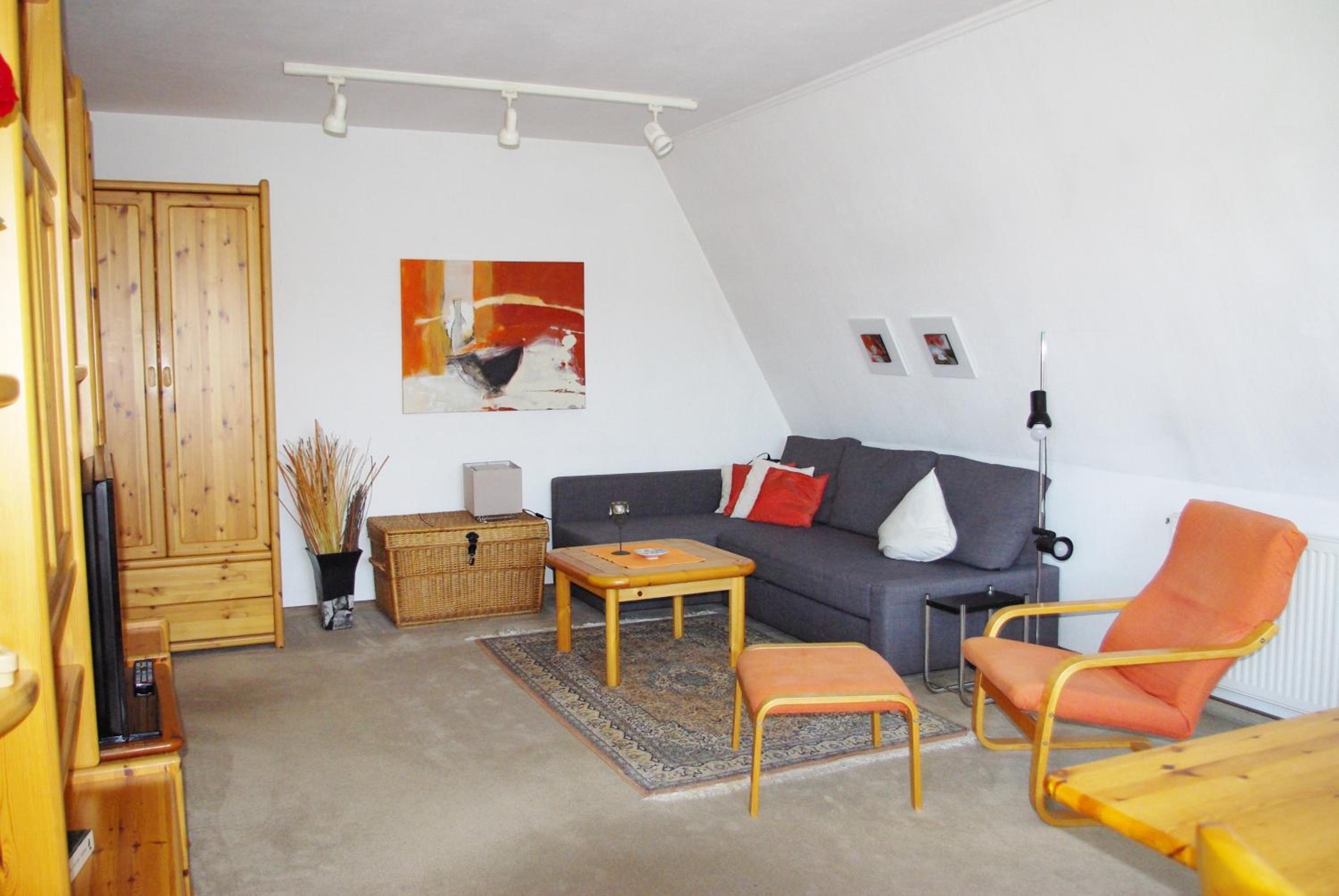 One-Bedroom Apartment - Photo 4
