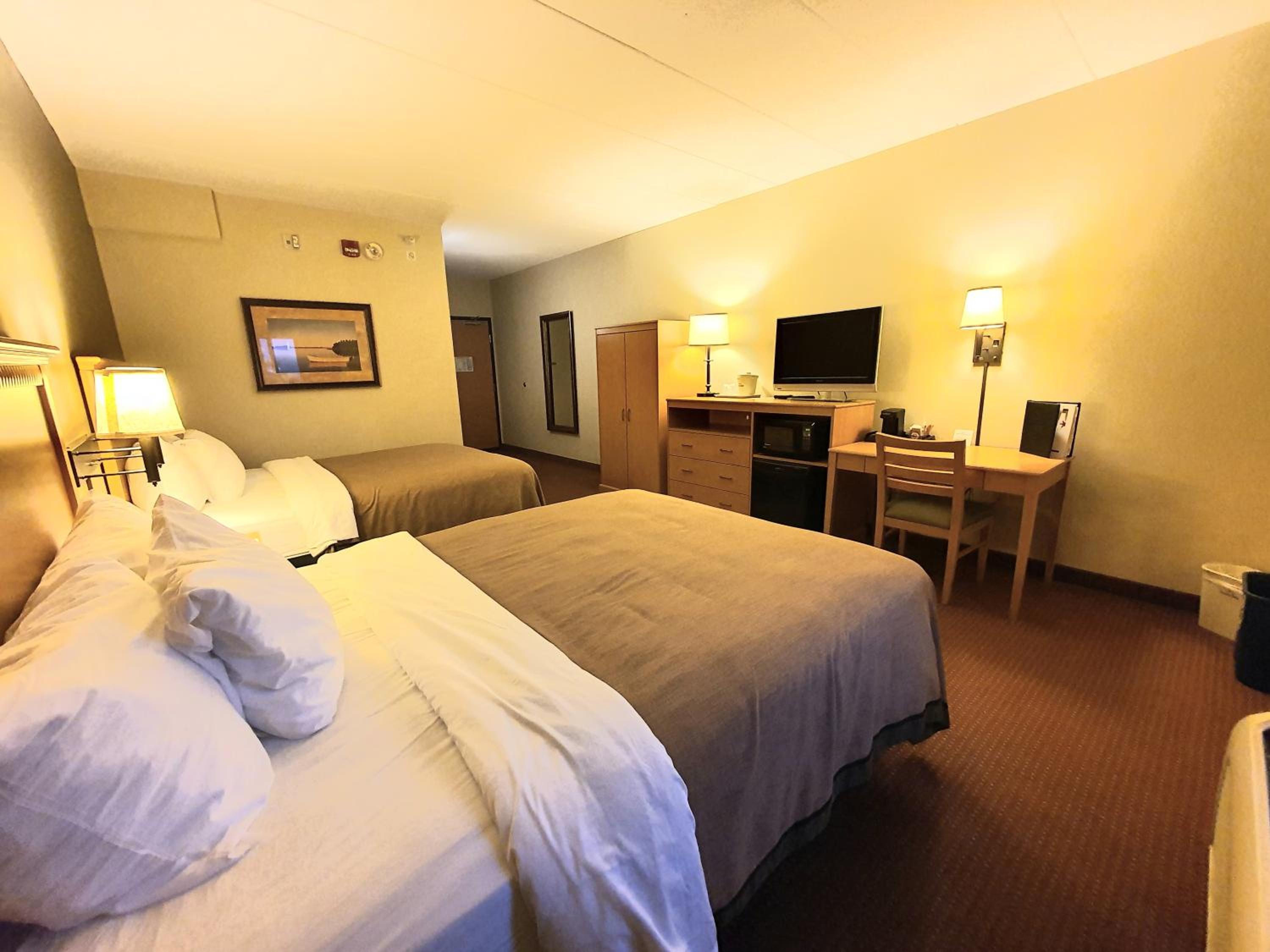 Double Room with Two Queen Beds, Disability Access, Non-Smoking - Photo 1