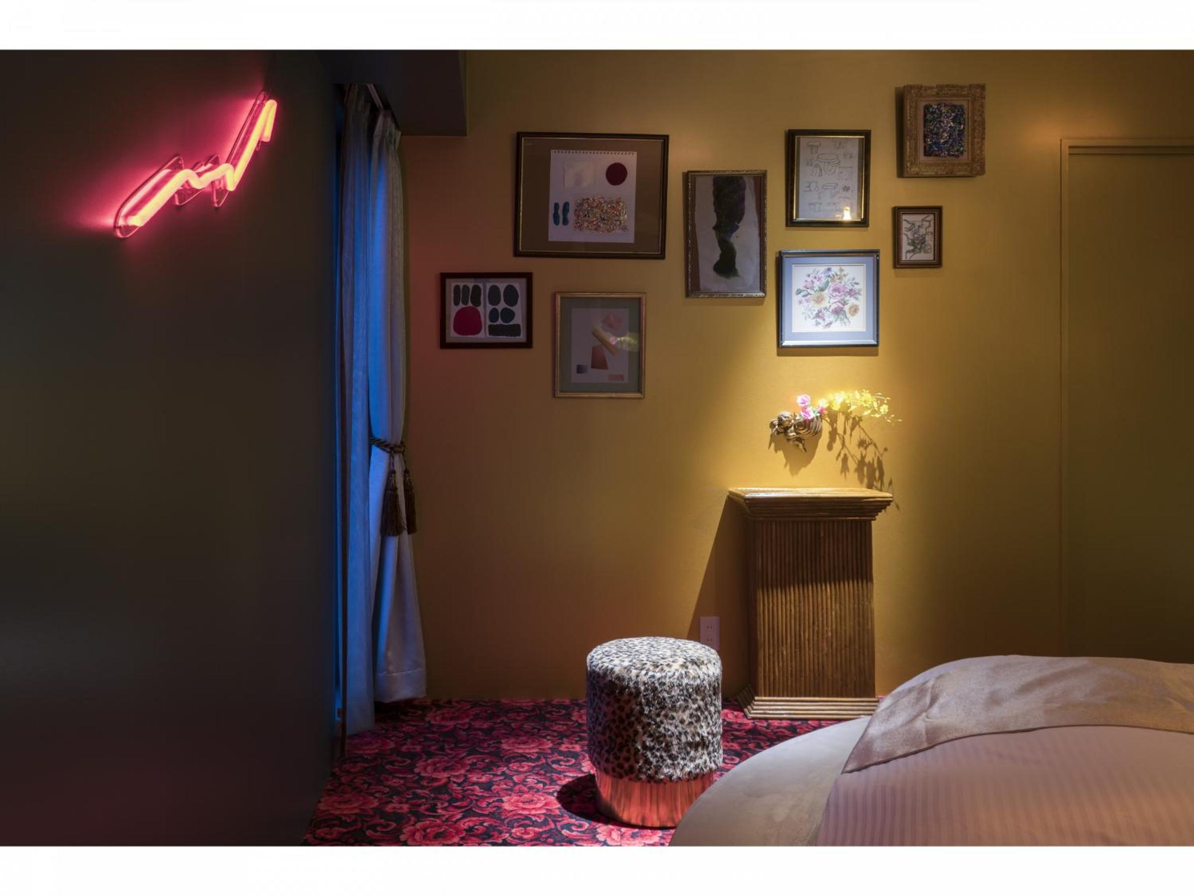 Retro Room of Love “1993” by Aiko Yuno - Photo 2