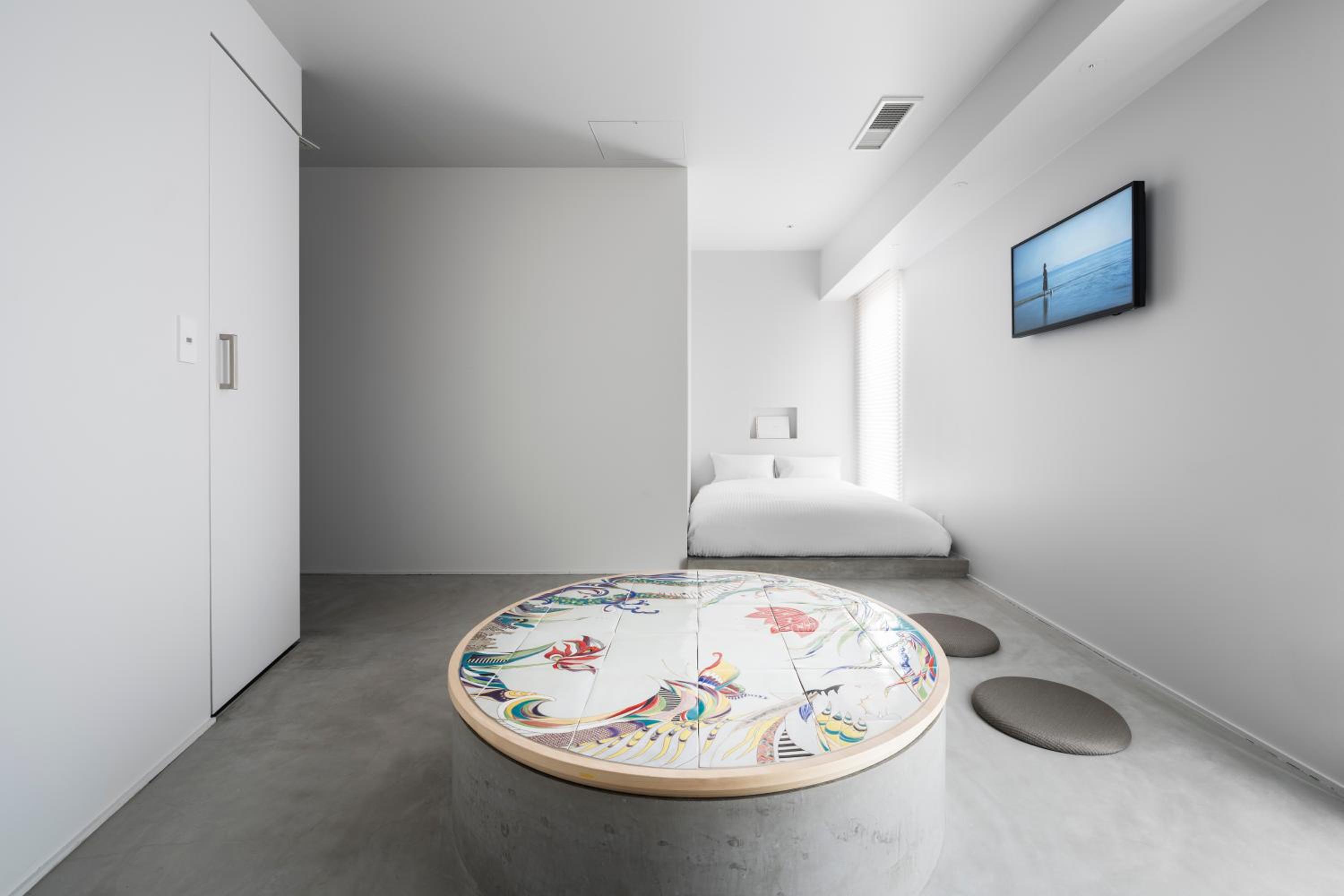 Stillness with Japanese Modern Ceramic “2019/3019” by SHOWKO - Photo 1