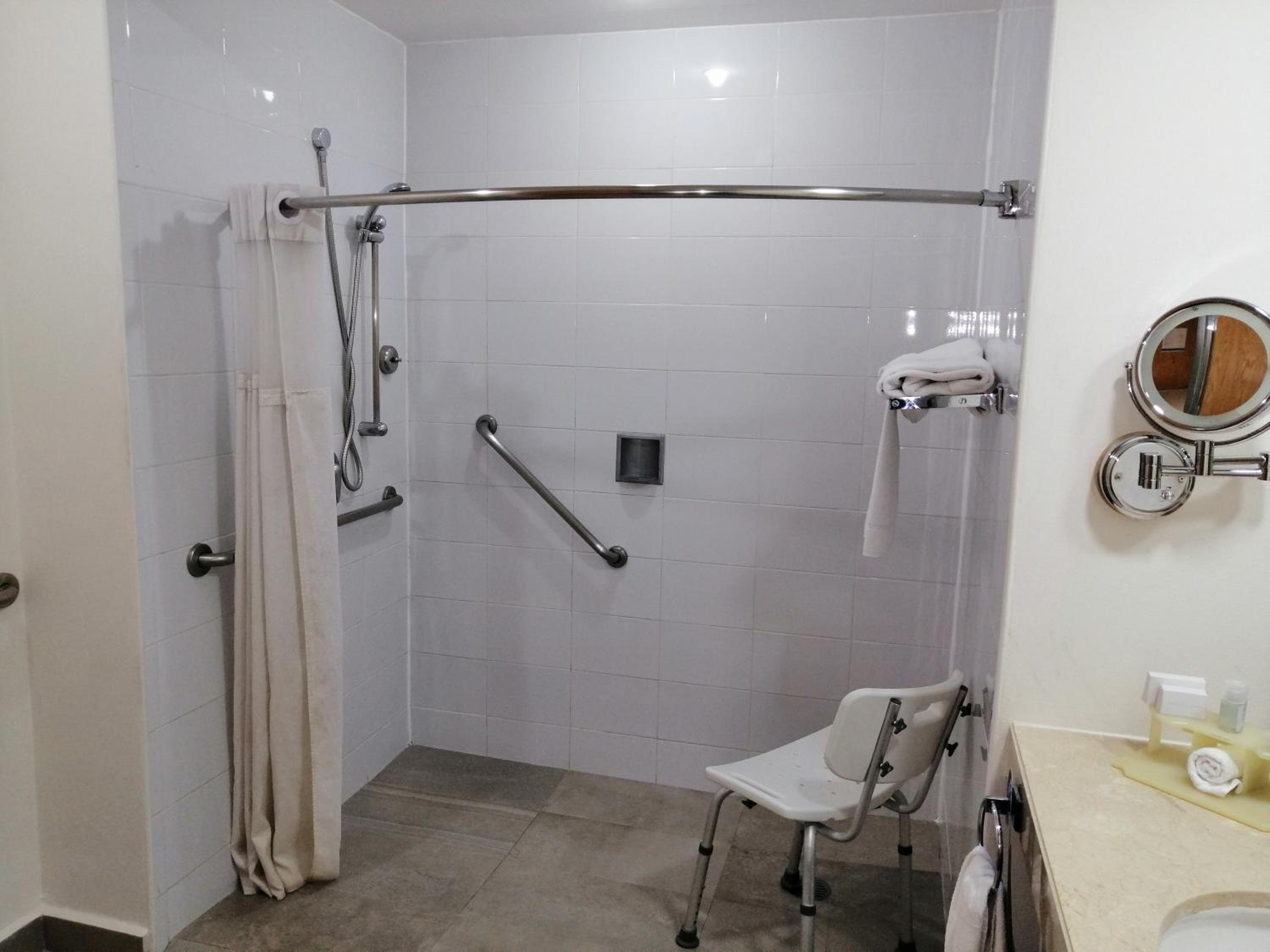 Standard King Room - Disability Access