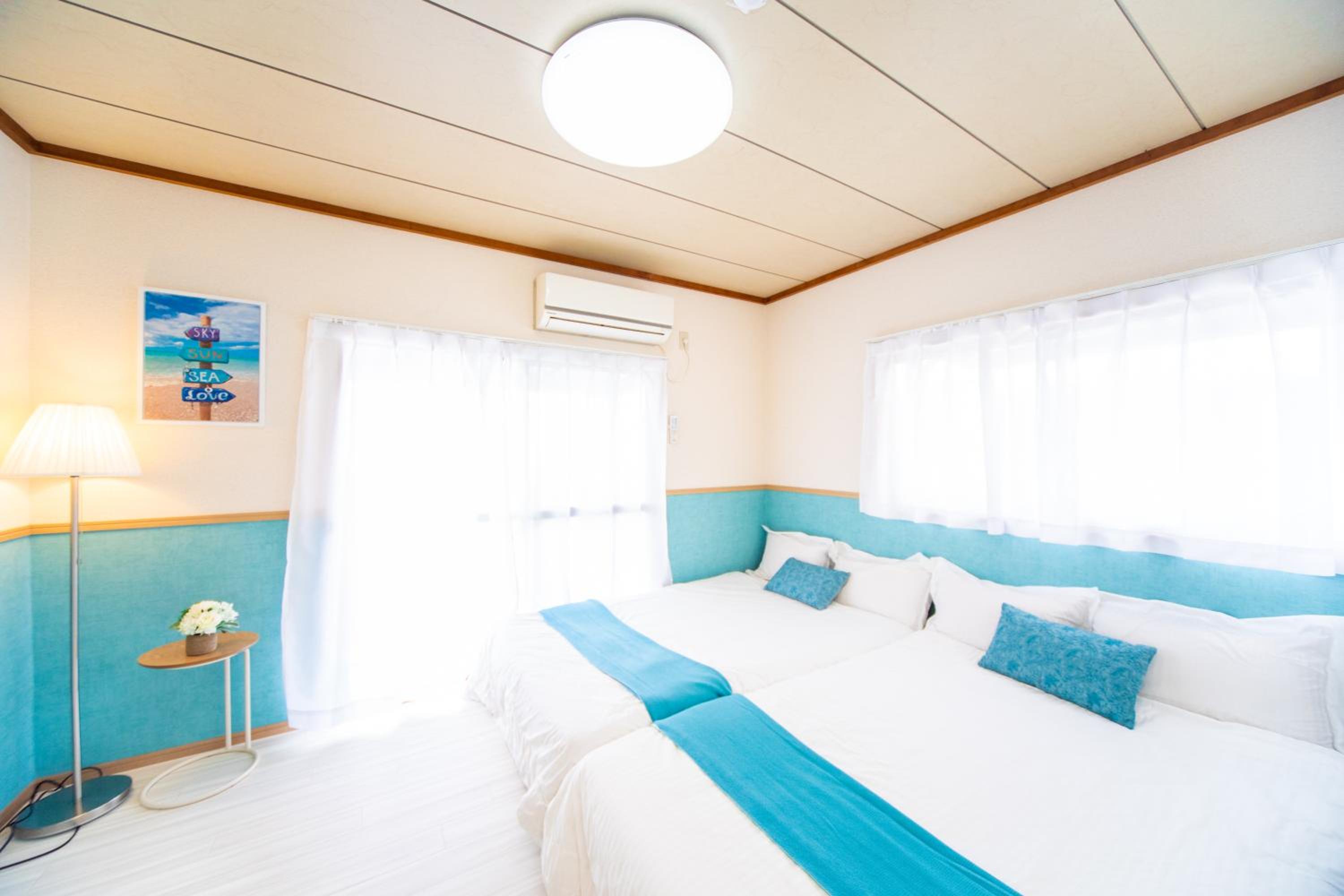 Two-Bedroom House - Photo 1