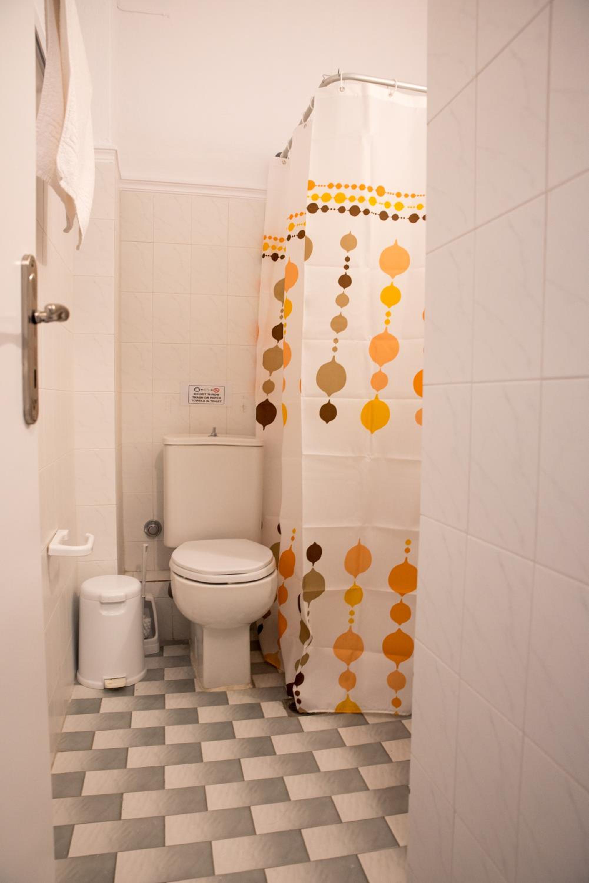 Budget Double or Twin Room - Photo 5
