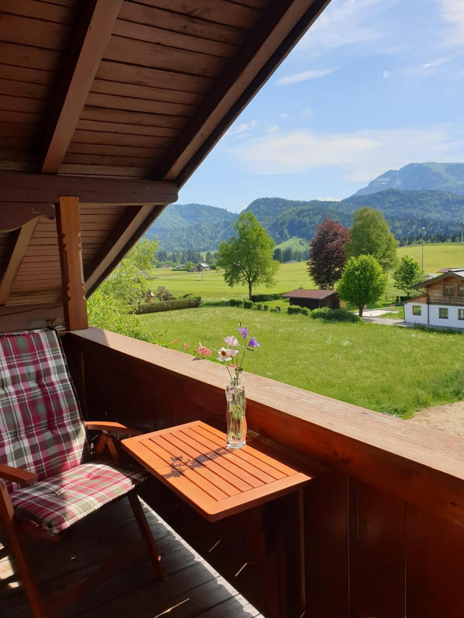 Apartment with Mountain View photo 2