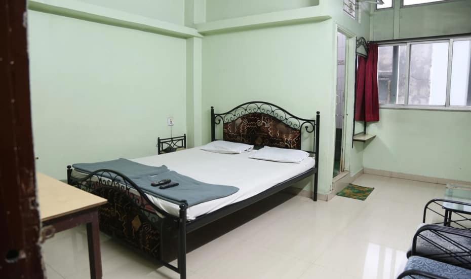 Standard Single Room with Fan