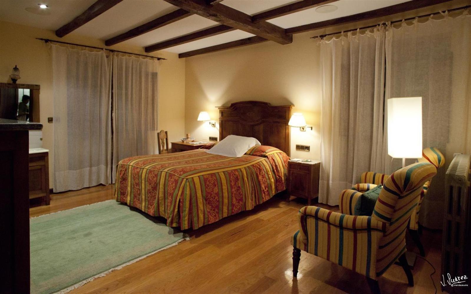 Double or Twin Room photo 2