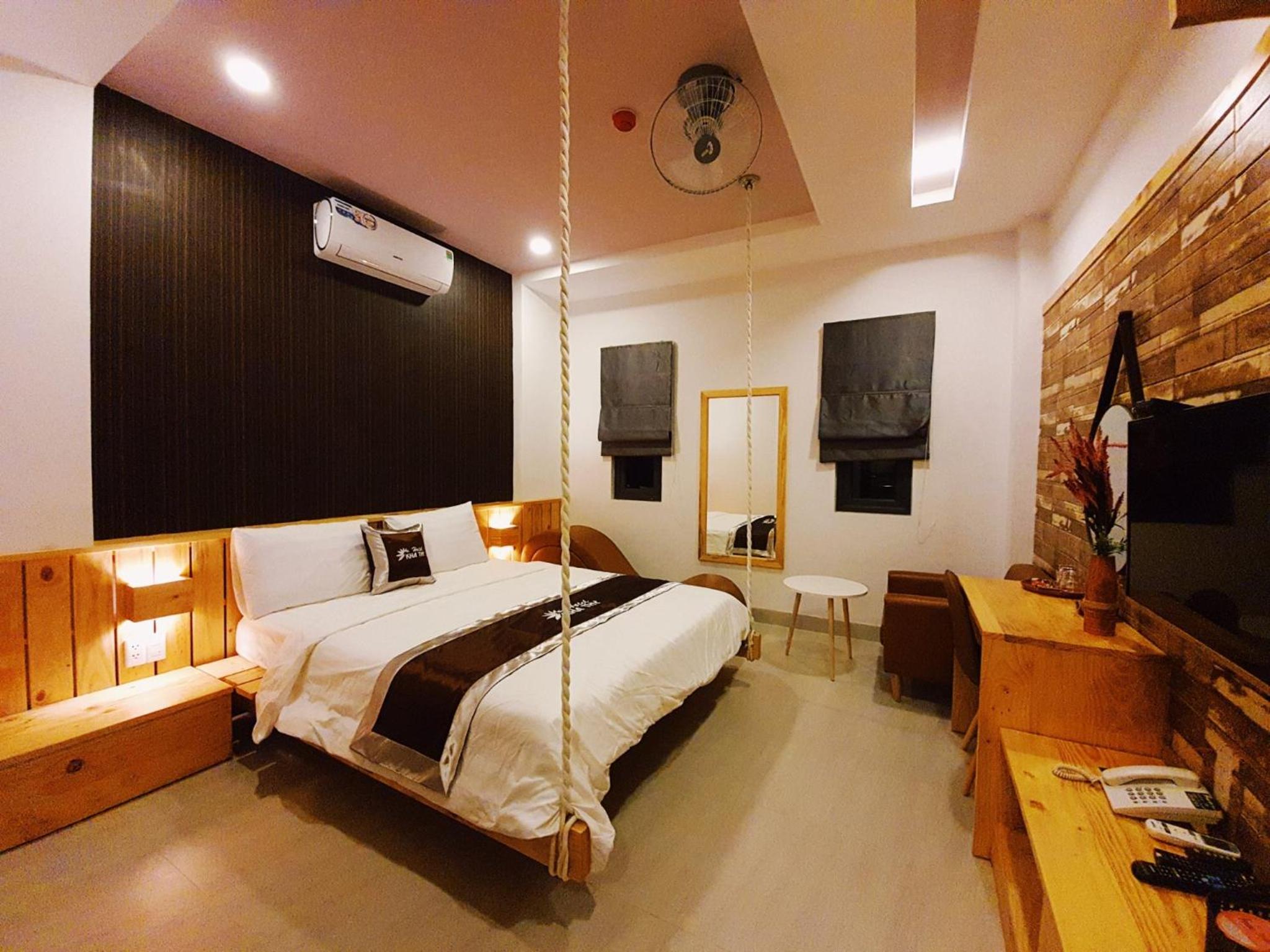 Superior King Room