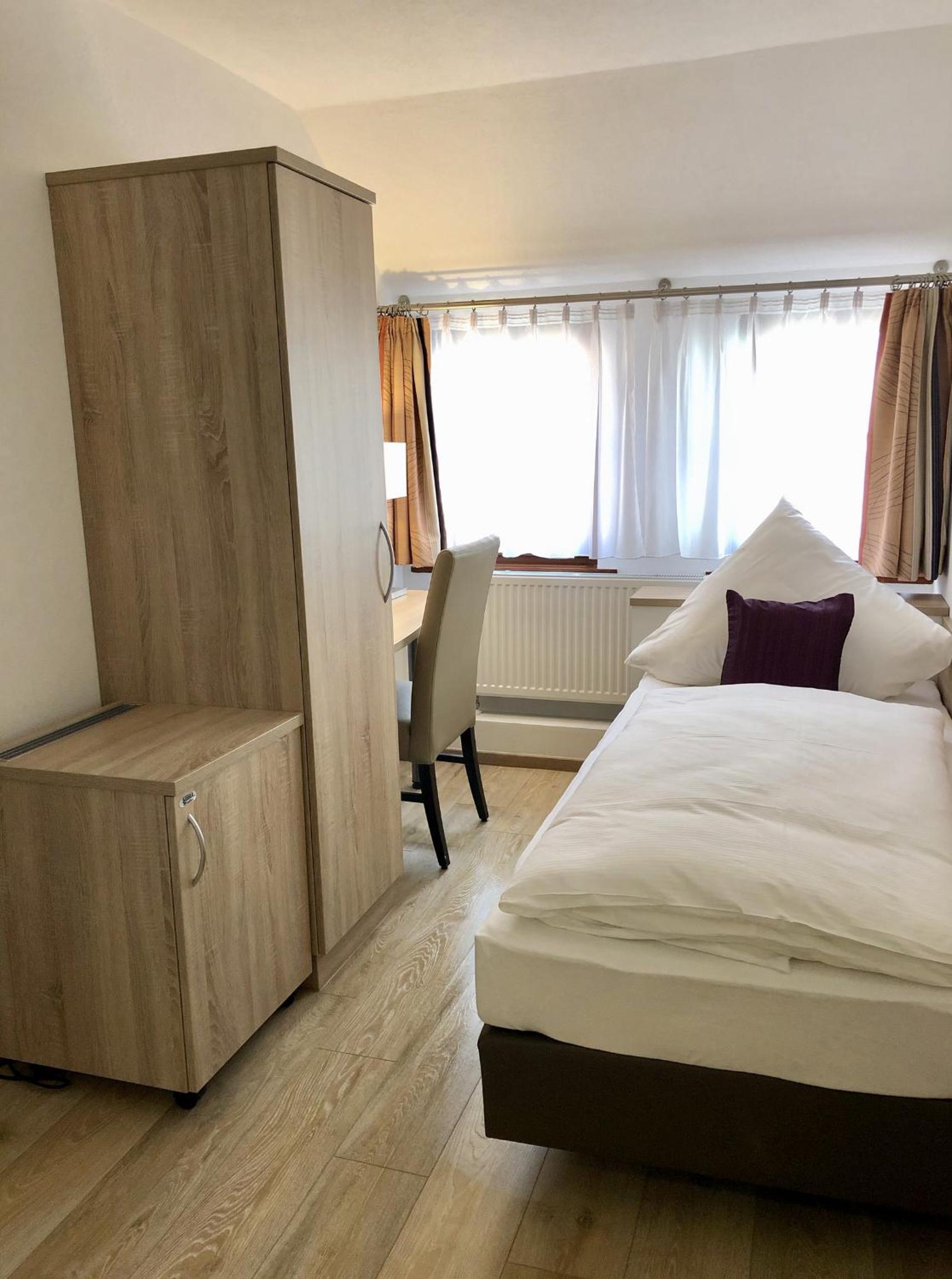 Single Room photo 1