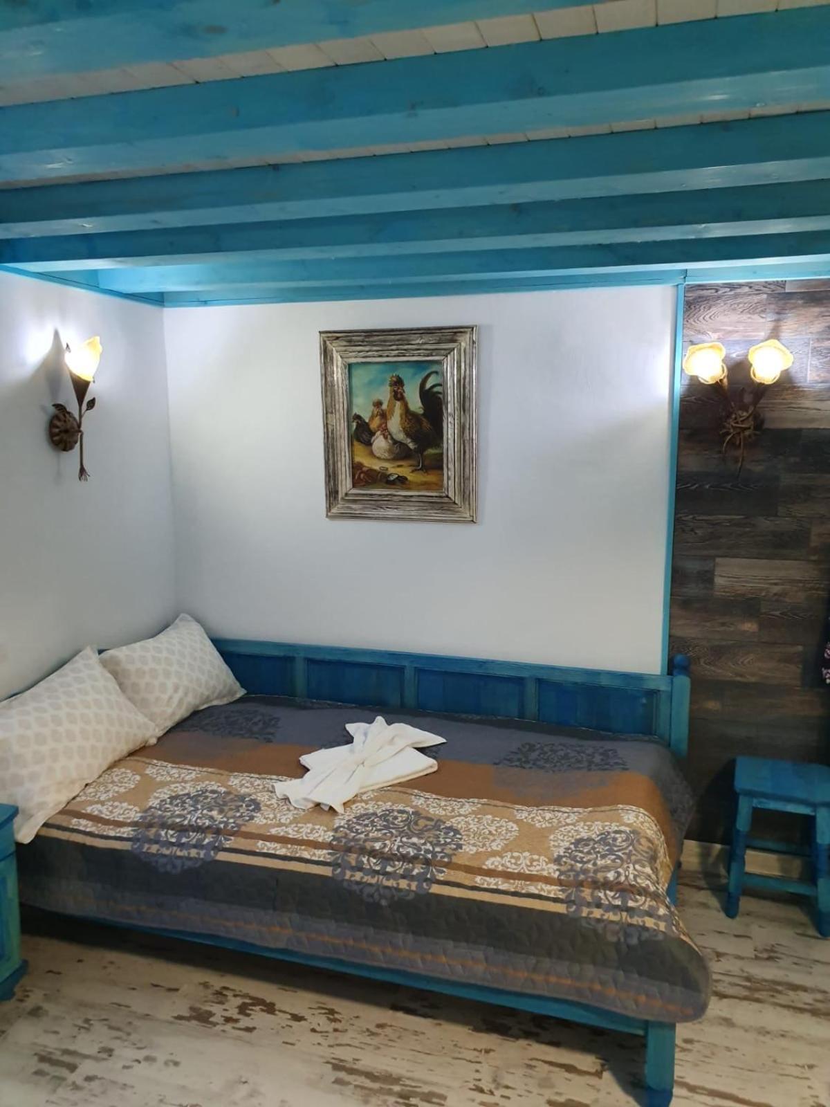Triple Room with Private Bathroom photo 3
