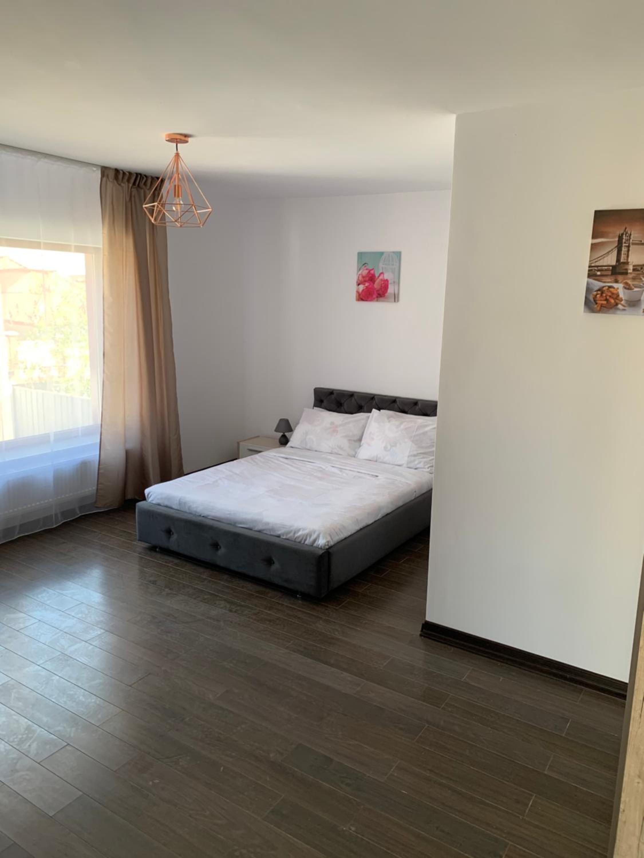 Double Room - Photo 7