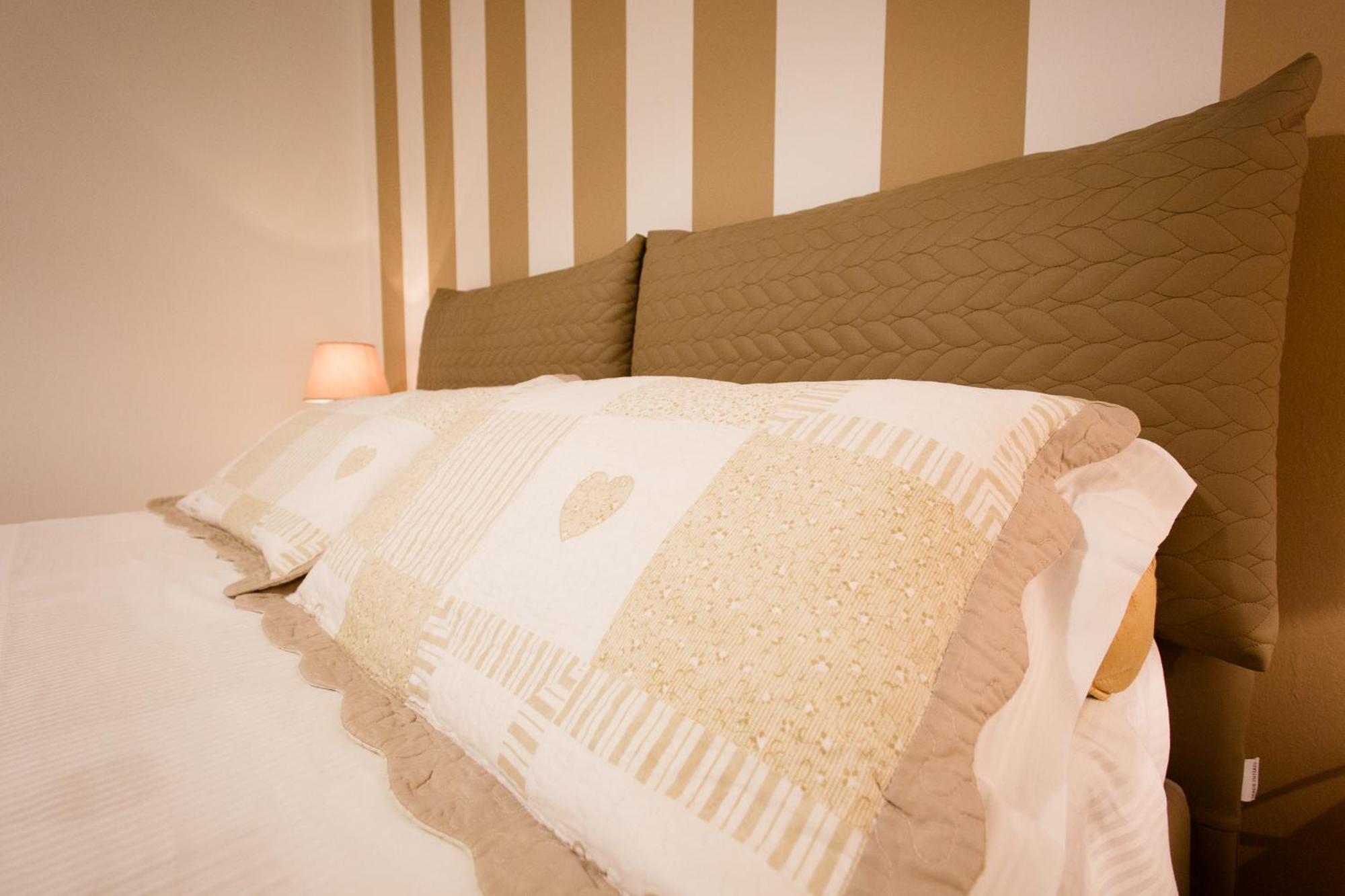 Double Room - Photo 14