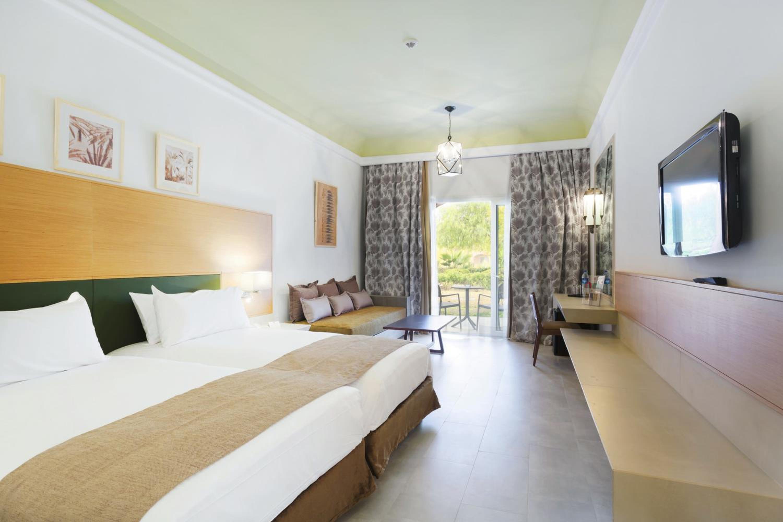 Double Room - Photo 2