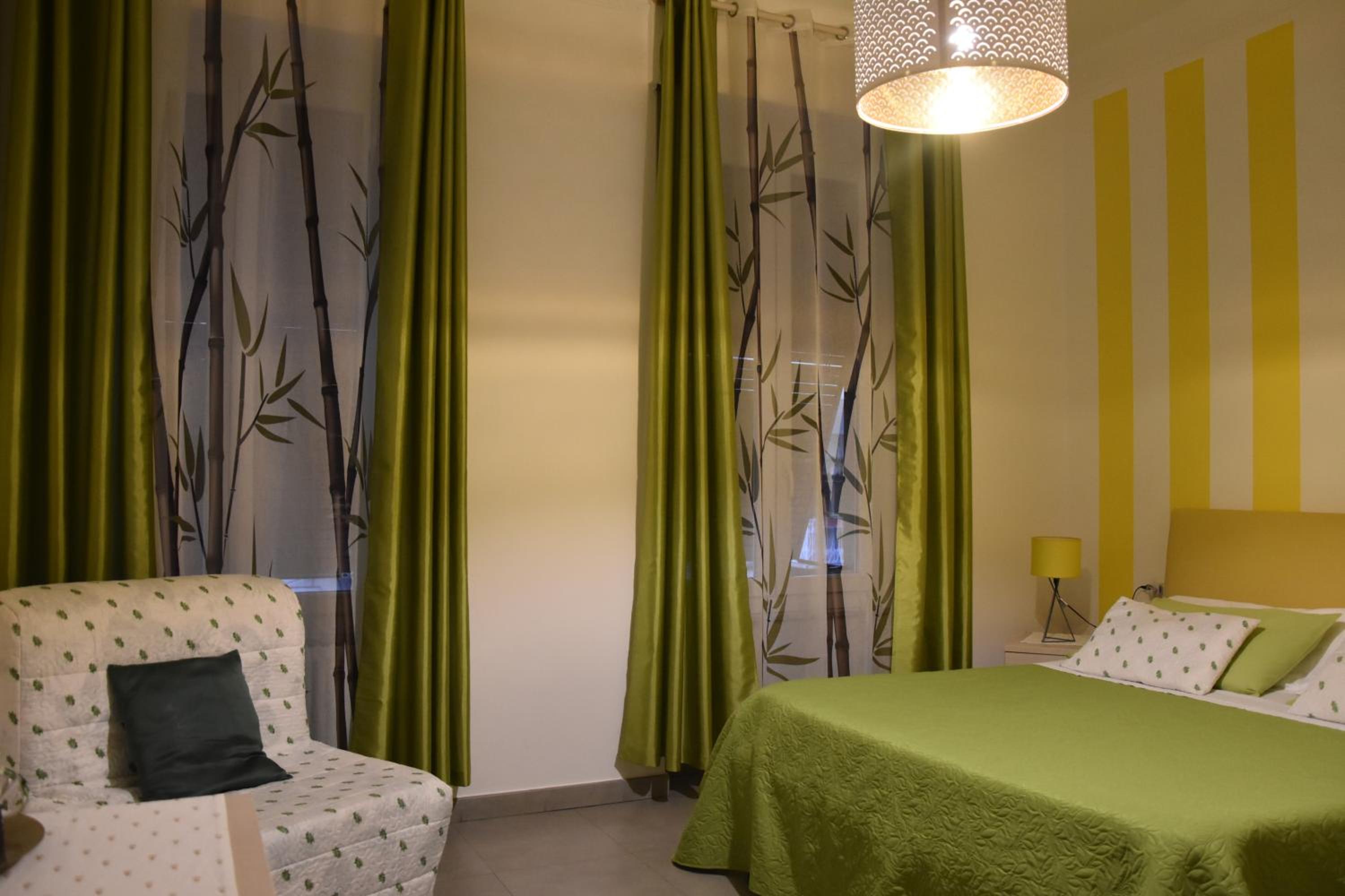 Double Room - Photo 13