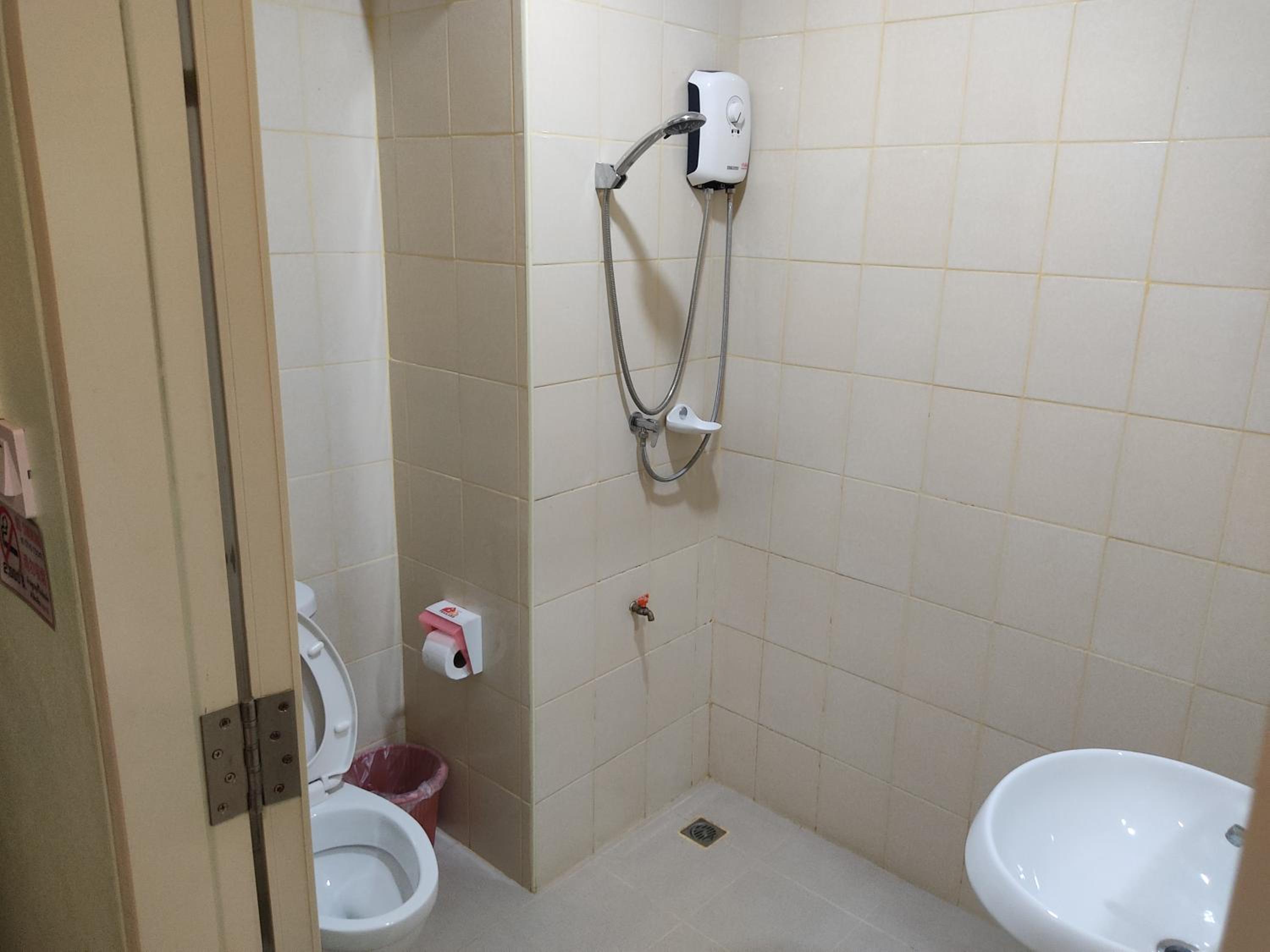 Small Twin Room photo 2