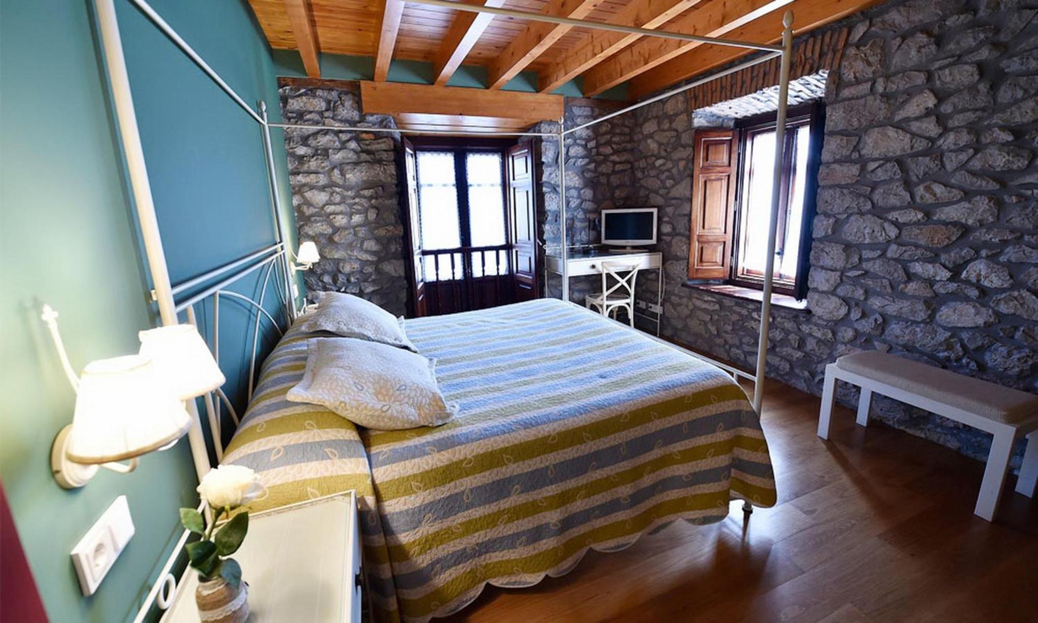 Double Room with Private Bathroom photo 2