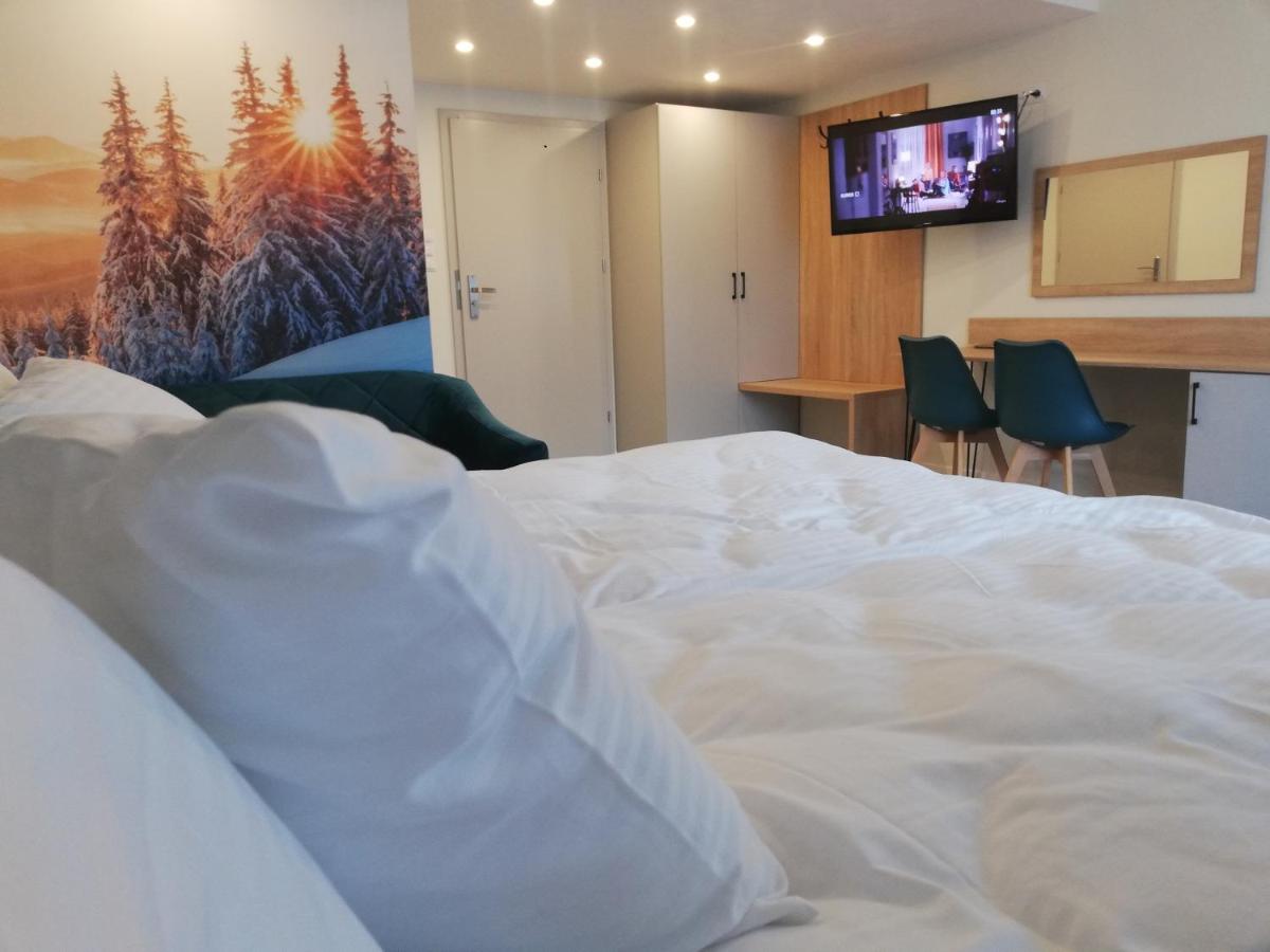 Double Room with Balcony photo 3
