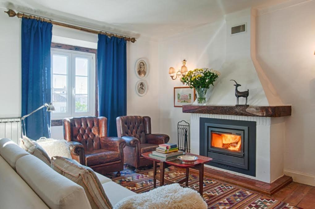 Suite - Photo 1