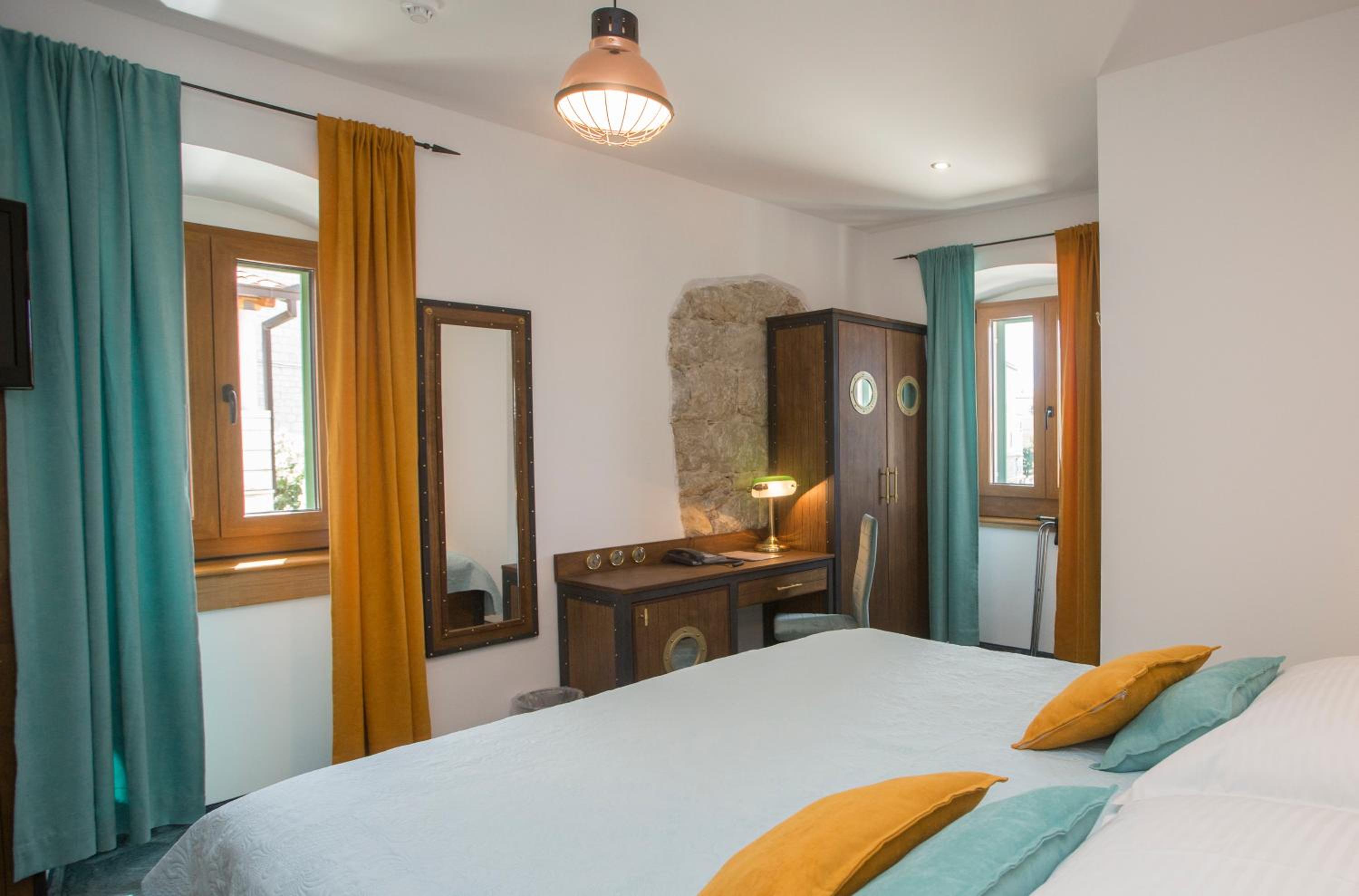 Double or Twin Room photo 1
