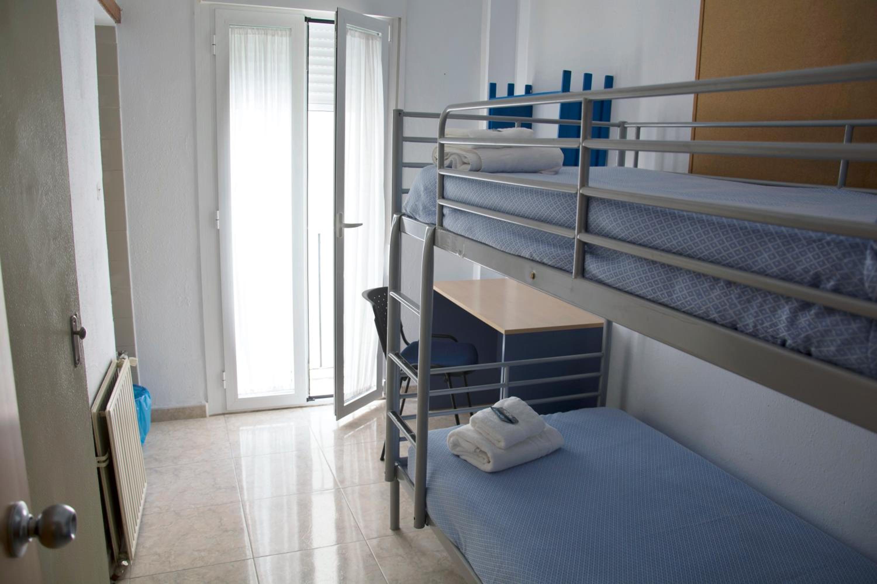 Habitación Estándar con Dos Camas Individuales