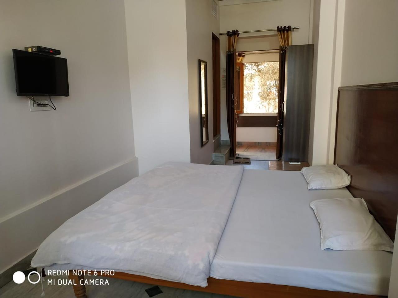 Deluxe Double Room - Photo 4