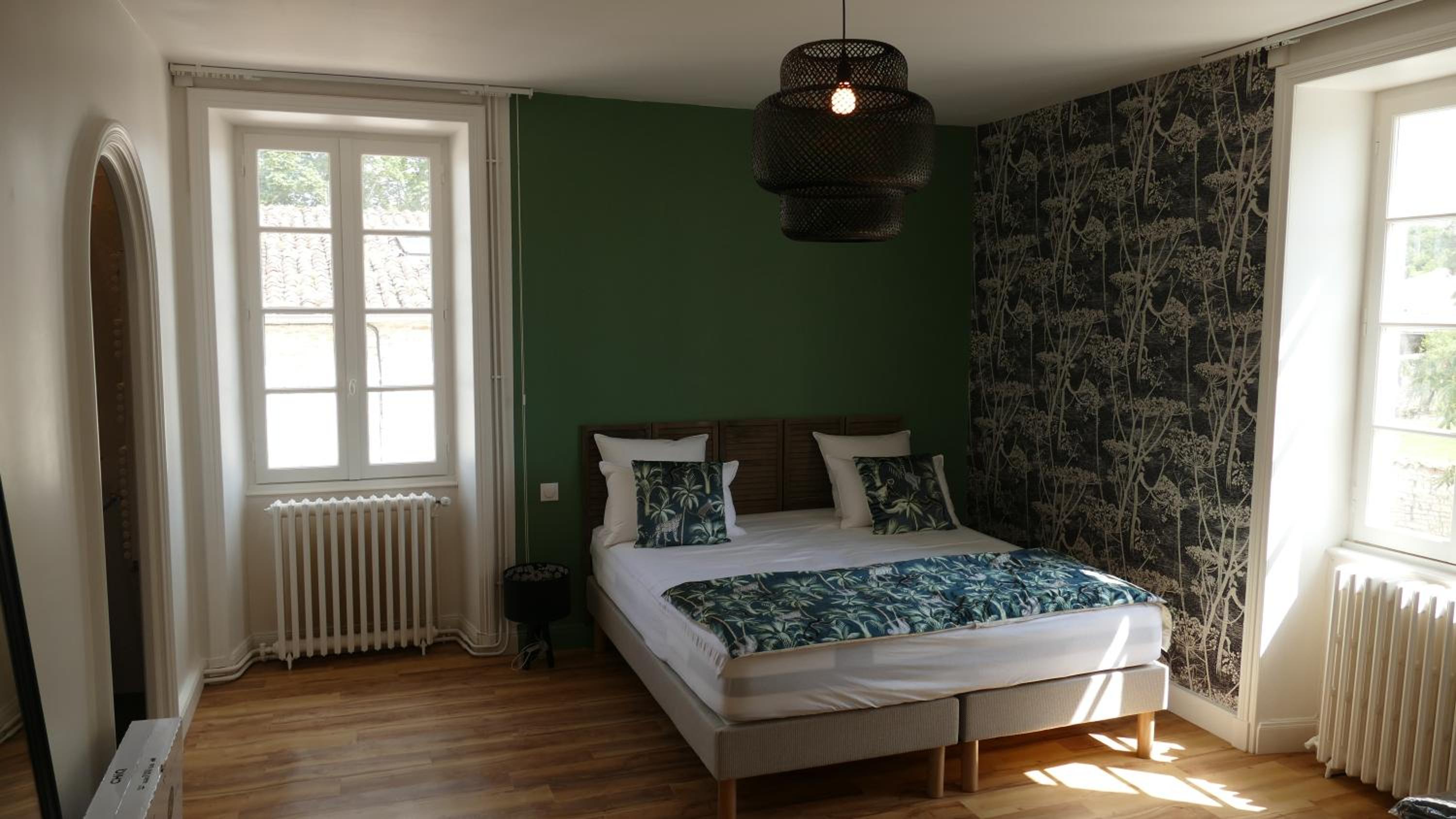Family Room with Garden View - Photo 2