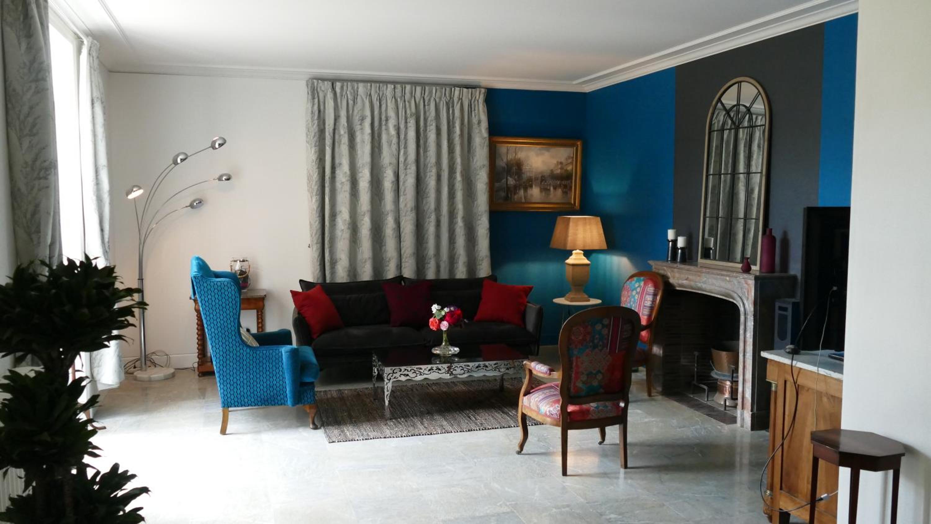 Family Room with Garden View - Photo 17
