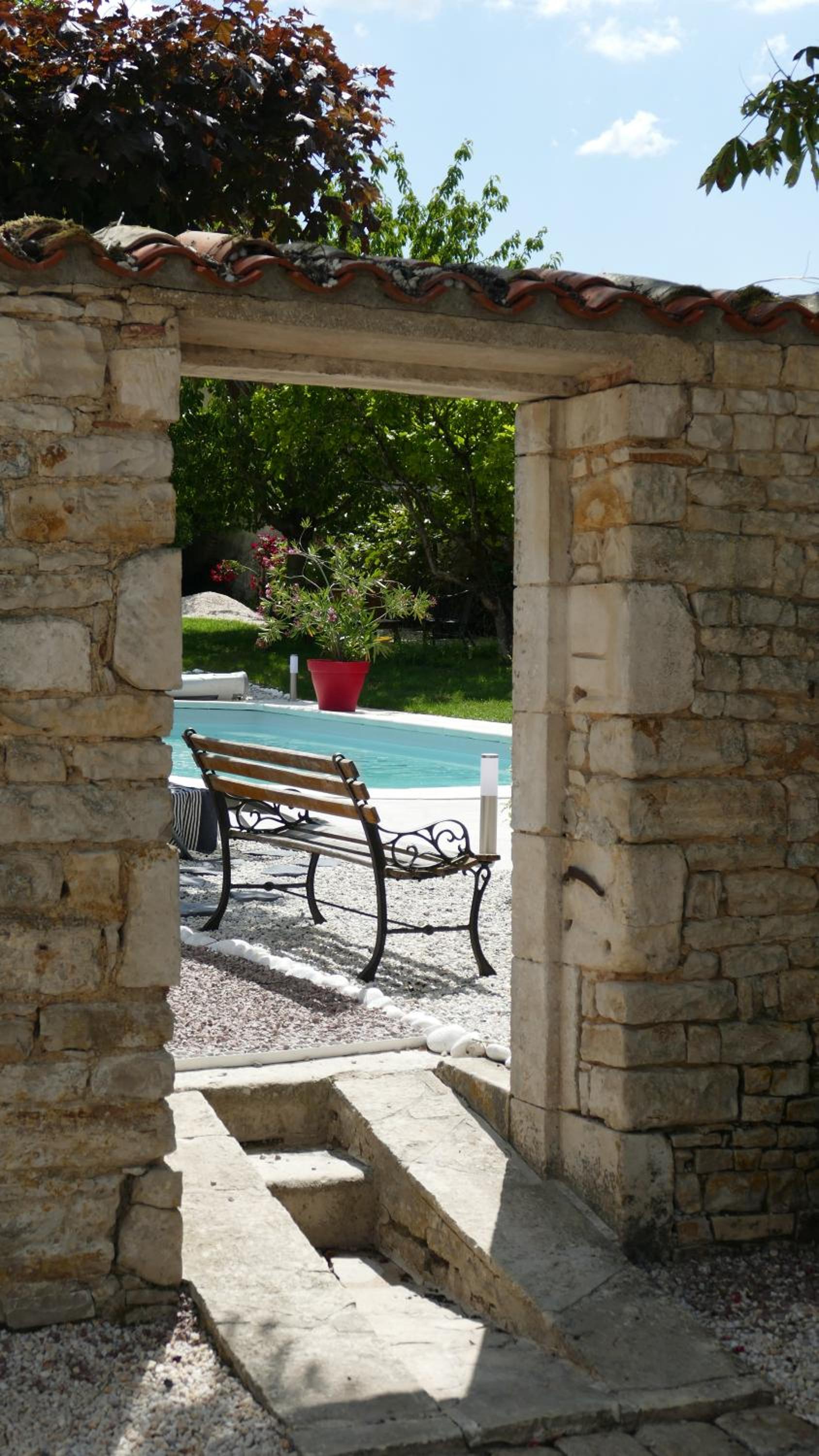 Family Room with Garden View - Photo 9