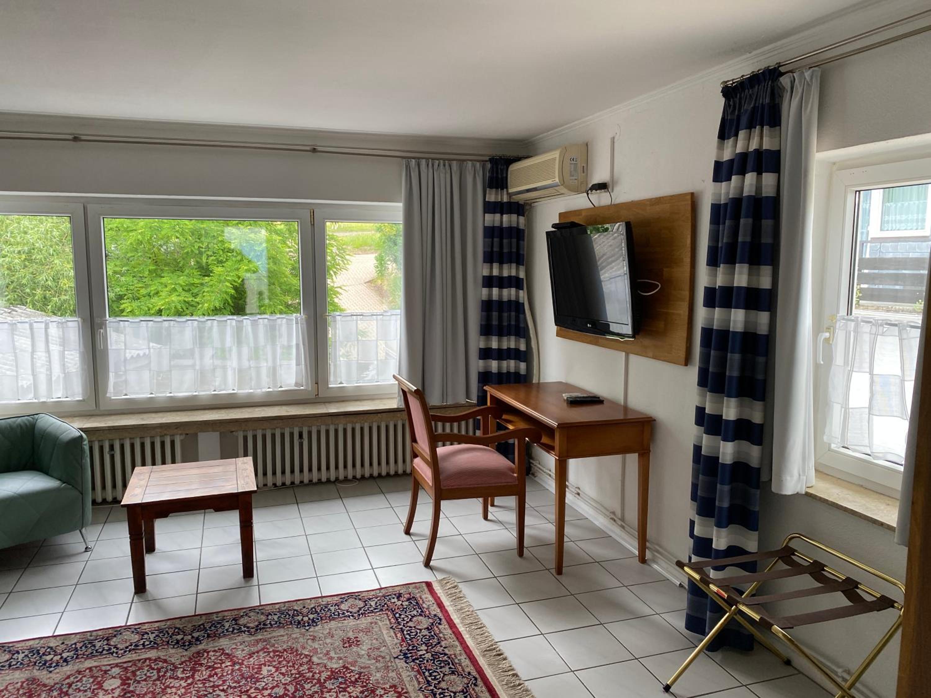 Three-Bedroom Apartment II photo 2