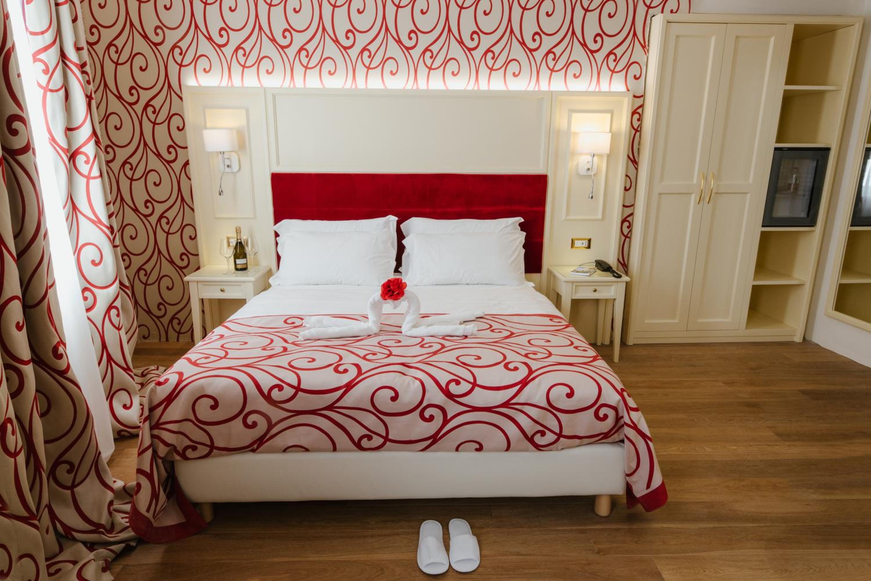 Superior Double Room - Photo 9