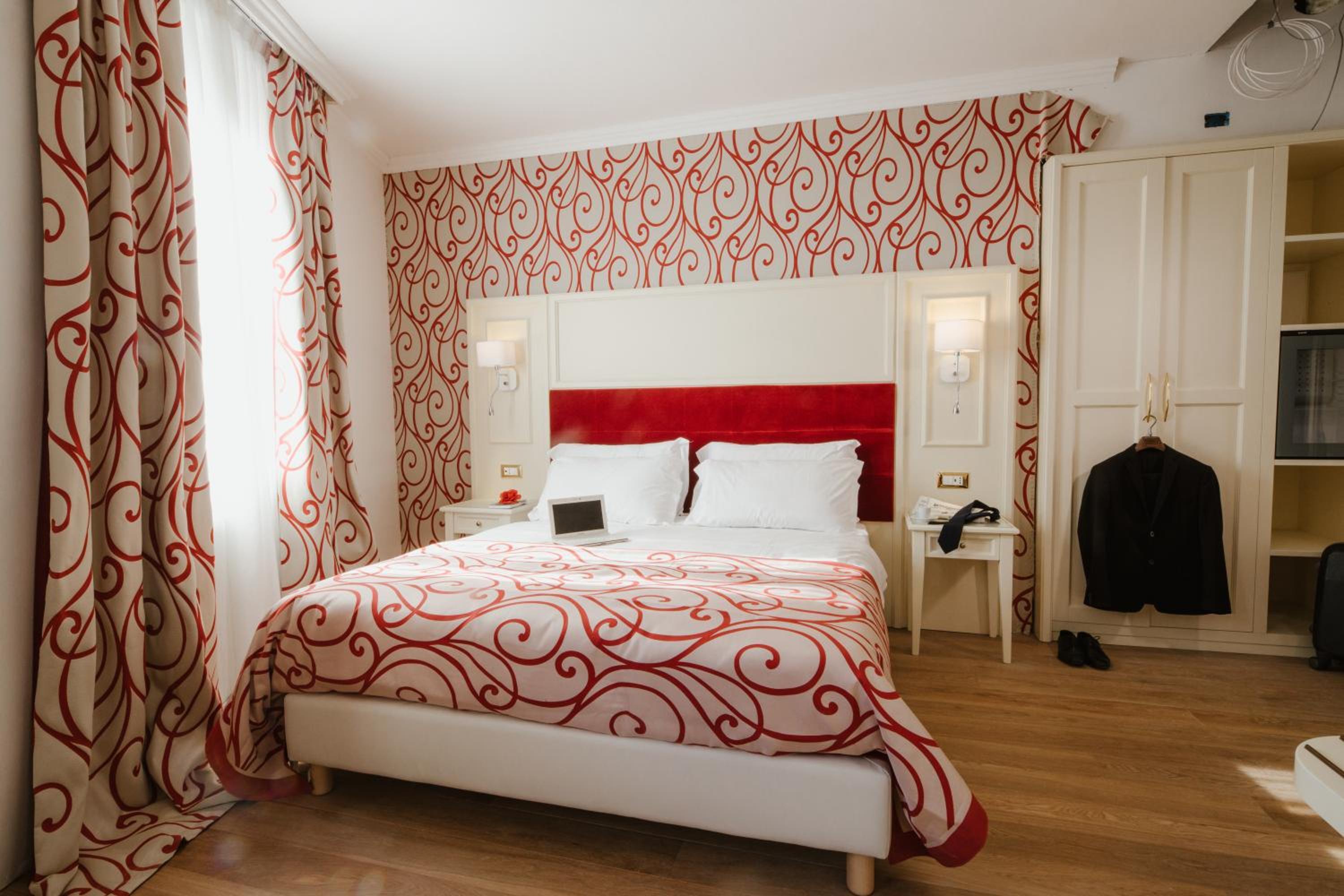 Superior Double Room - Photo 8