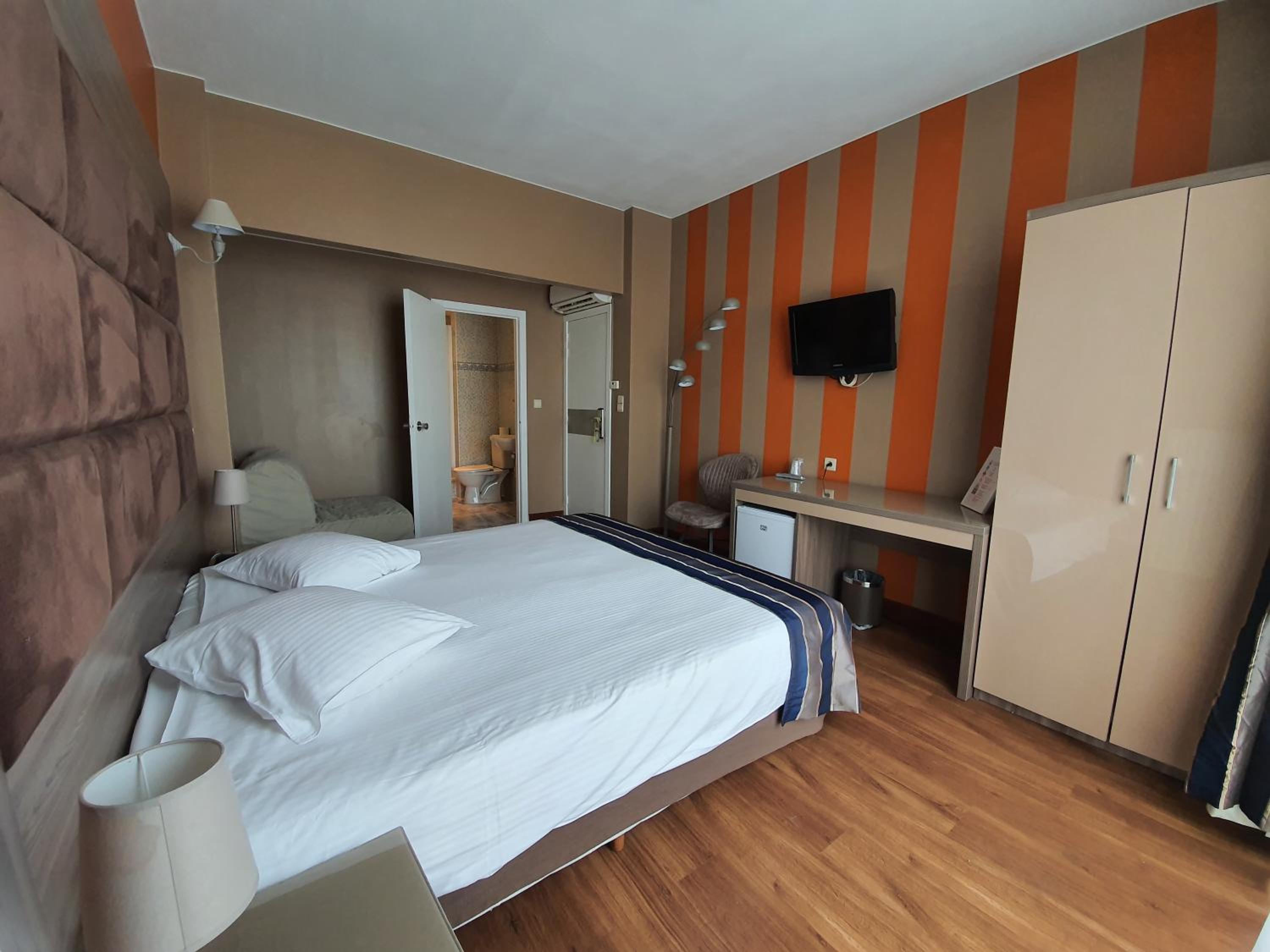 Superior Double Room - Photo 1