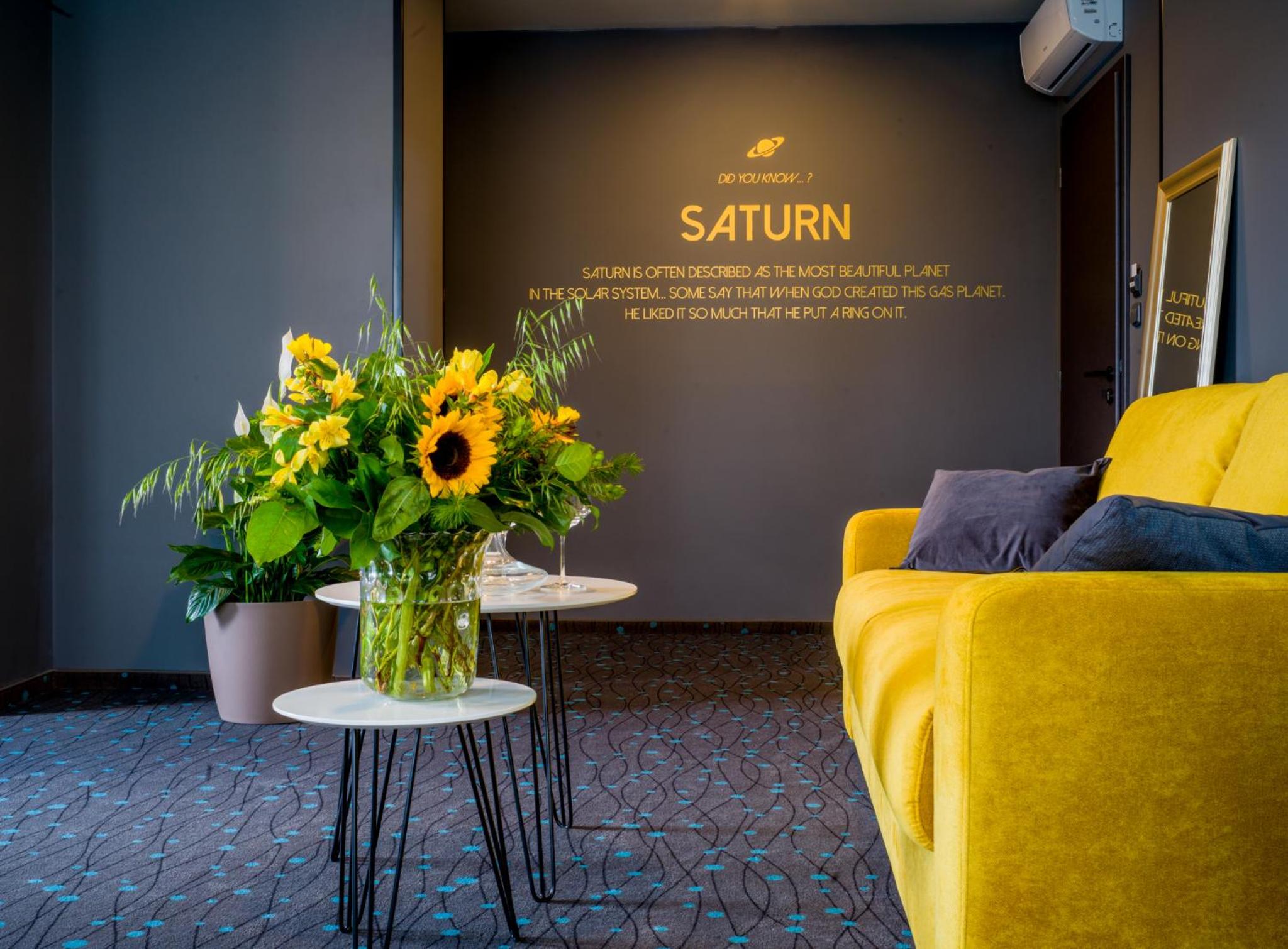 Deluxe Suite with Terrace