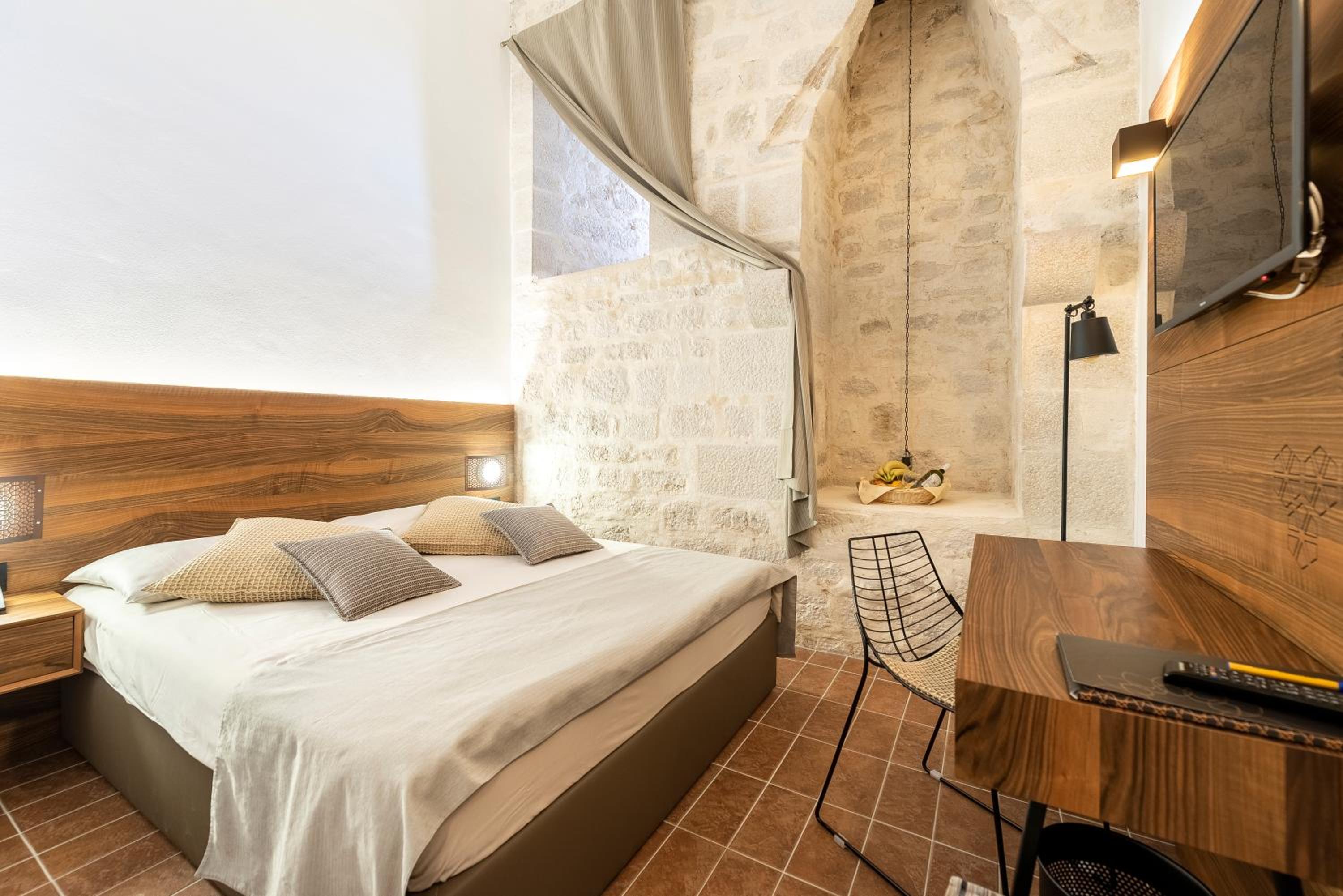 Double Room - Photo 4