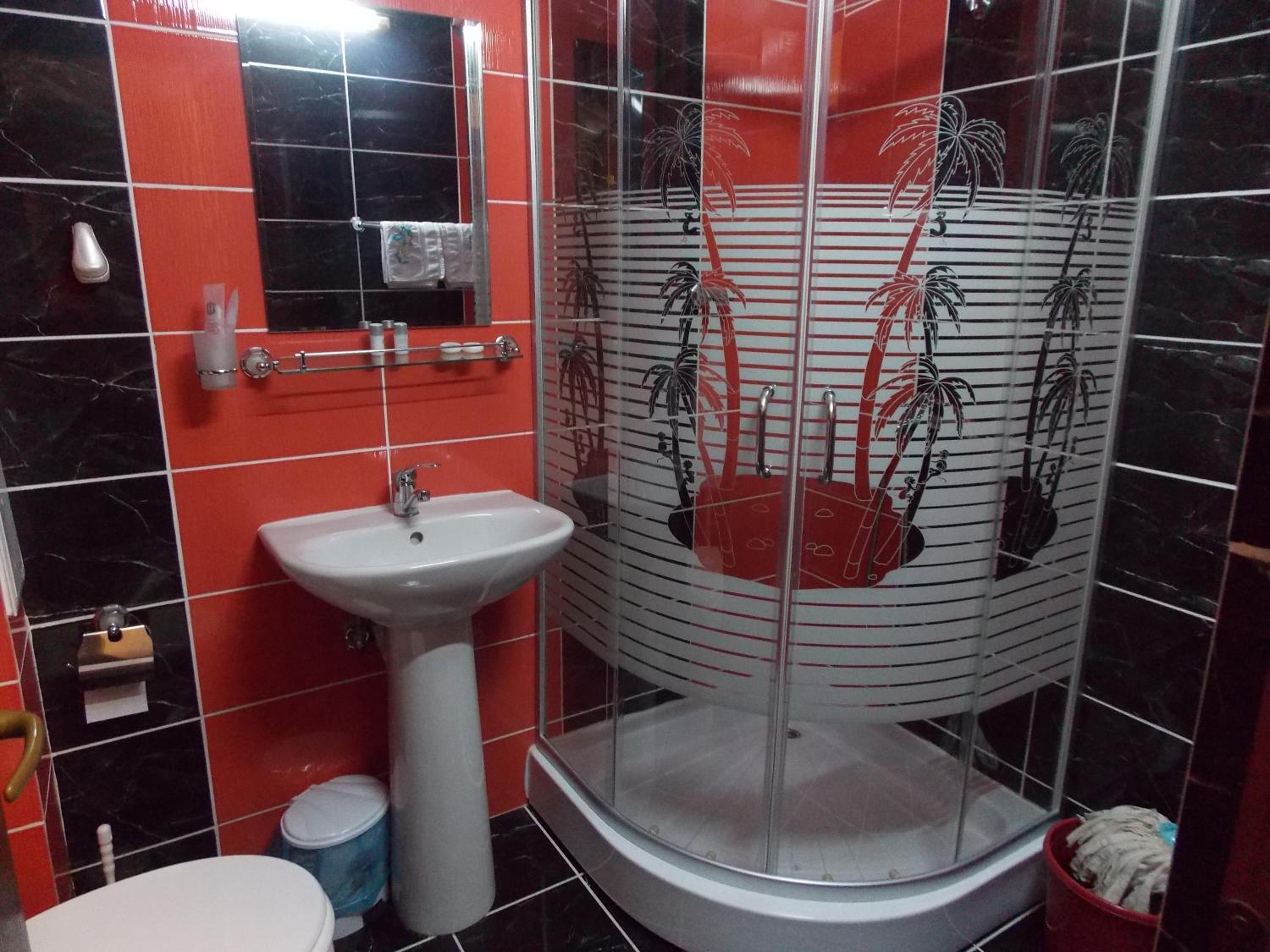 Double Room - Photo 8