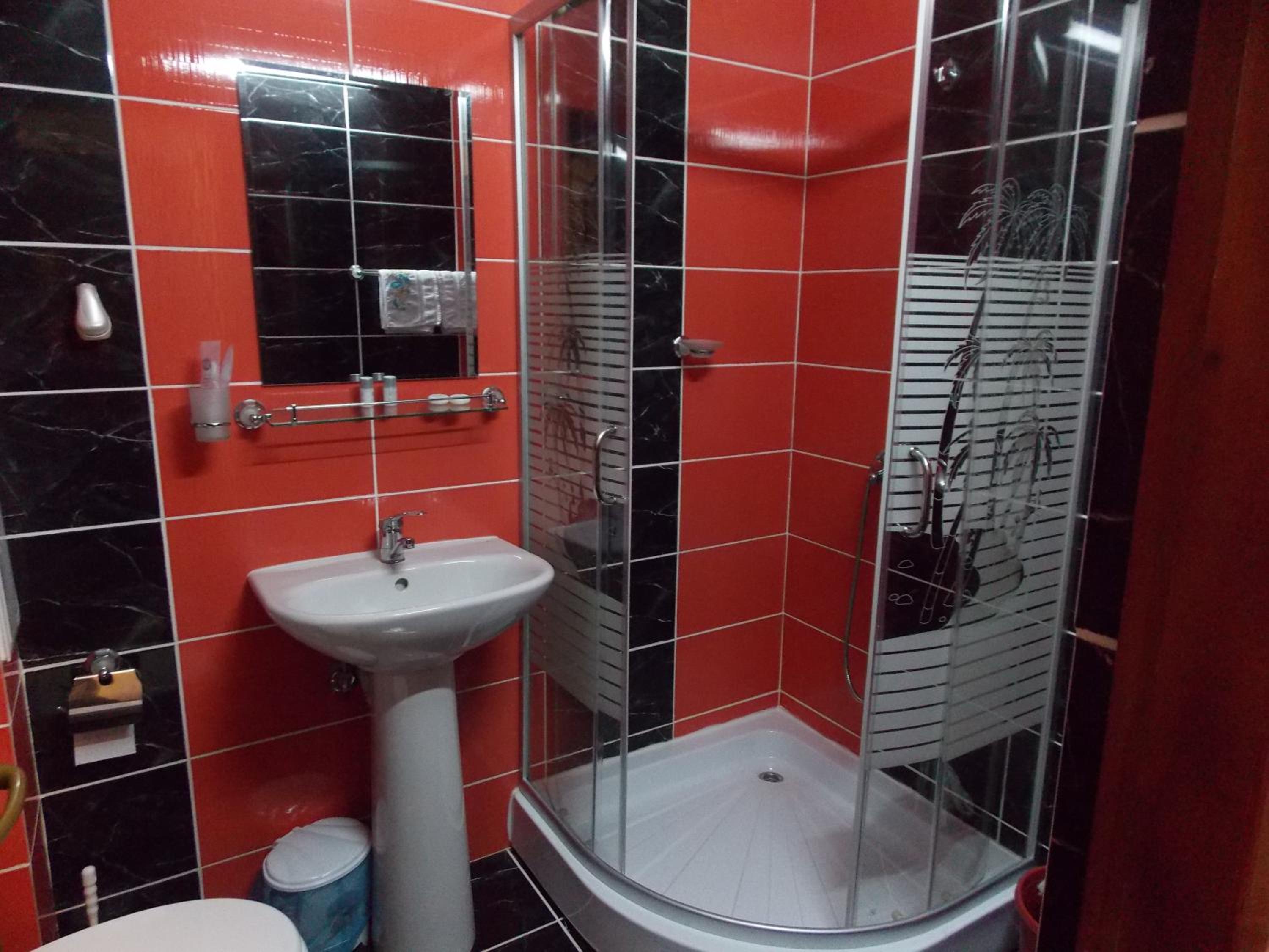 Double Room - Photo 9
