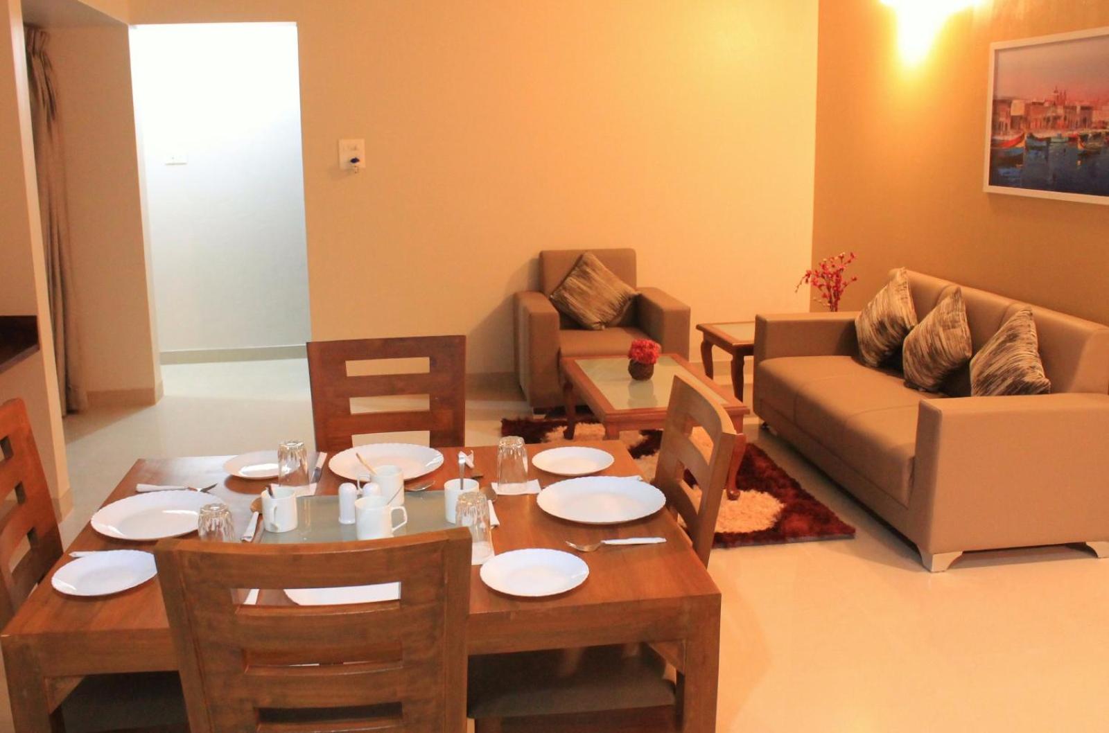Deluxe Two-Bedroom Apartment - Photo 3